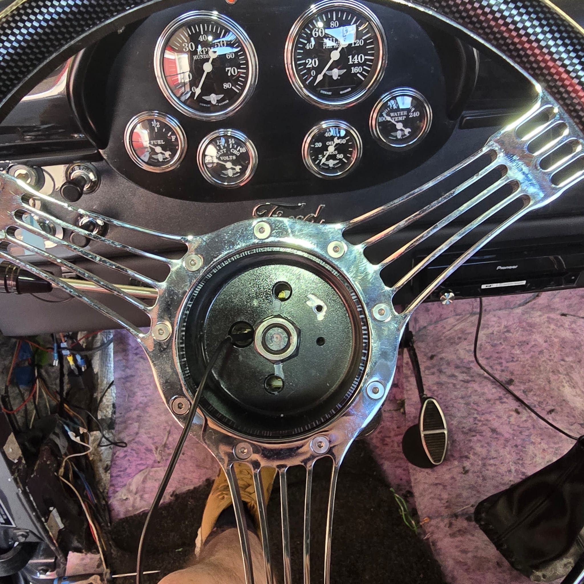 Connector replacement and horn repair on a 1959 Ford F1