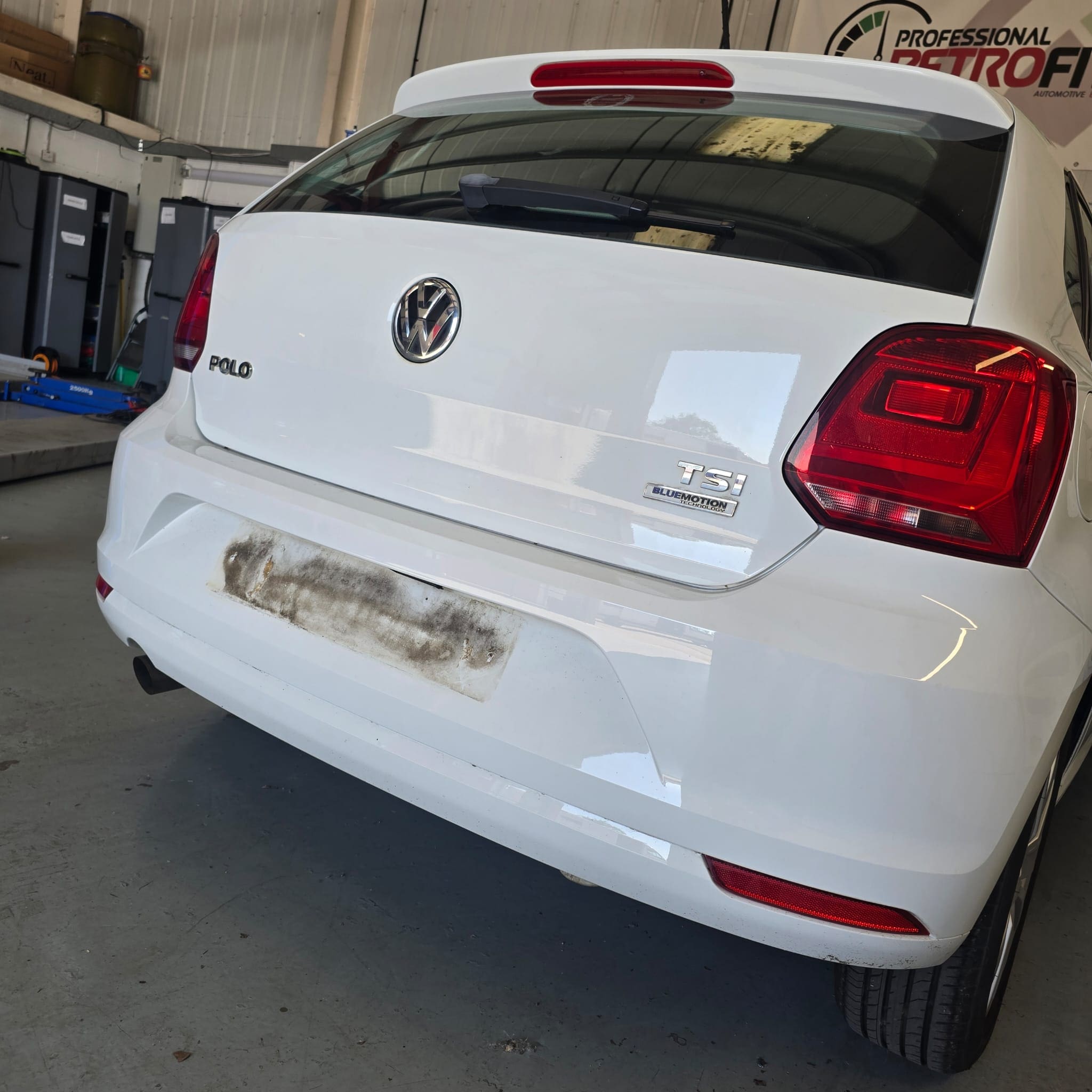 Optical parking sensor display and buzzer retrofit for a VW Polo