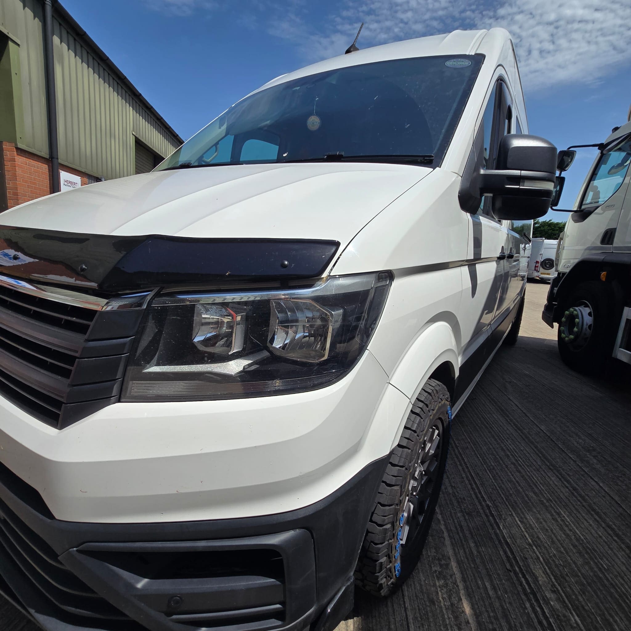 Earlier 2020 VW Crafter fitted with facelift style steering wheel and airbag