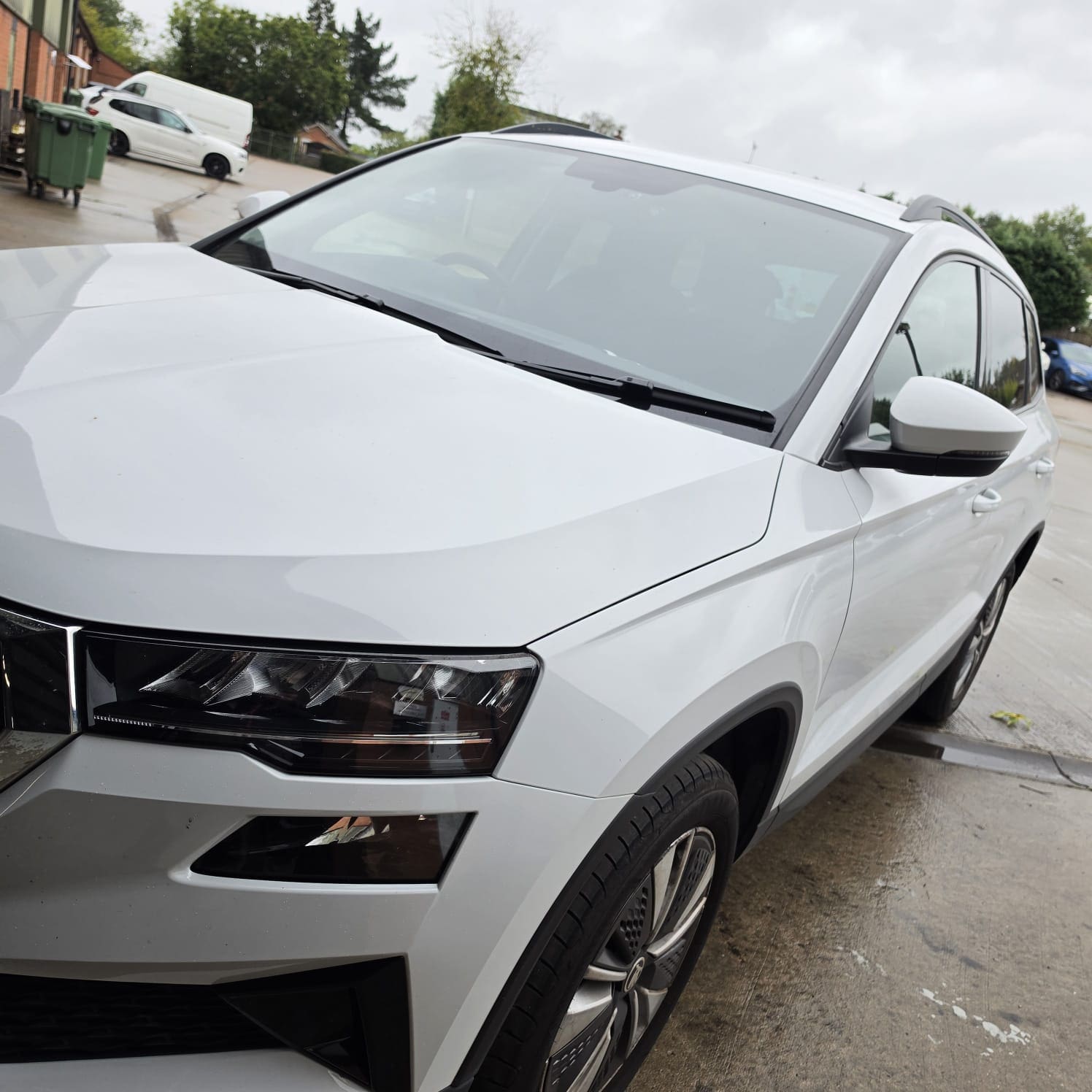 Factory-style heated seat control integration in a 2021 Skoda Karoq