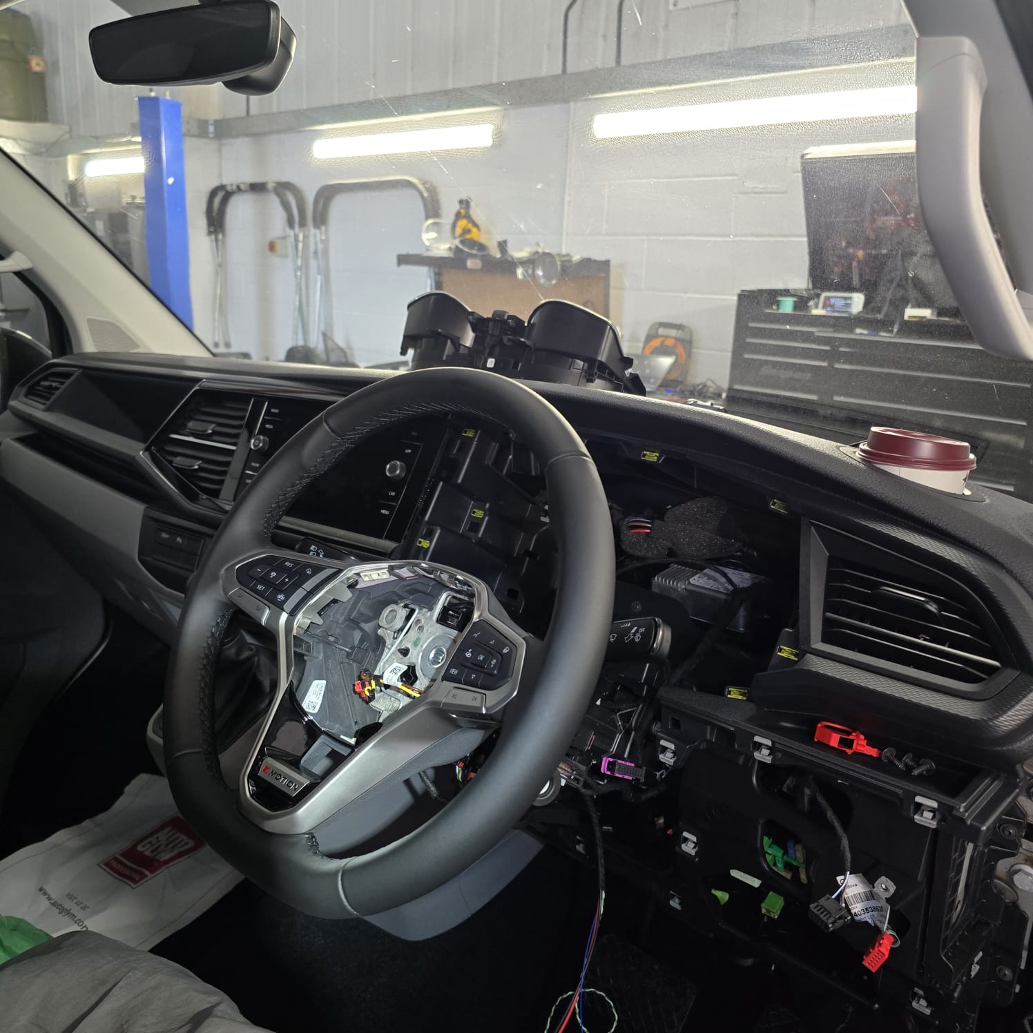 Smart Track iMOB GPS tracker installed in VW T6.1 from Horsham