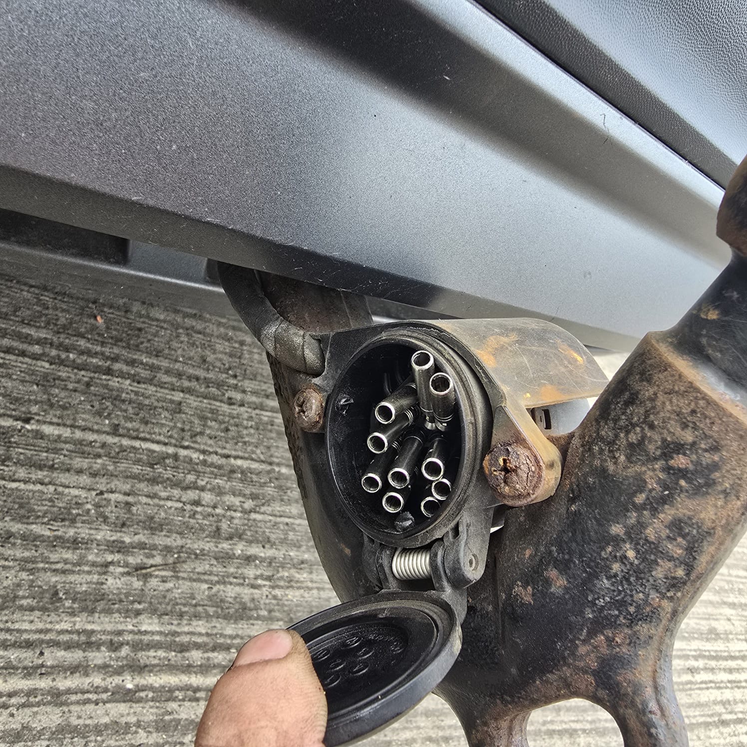 VW Tiguan tow bar wiring repair