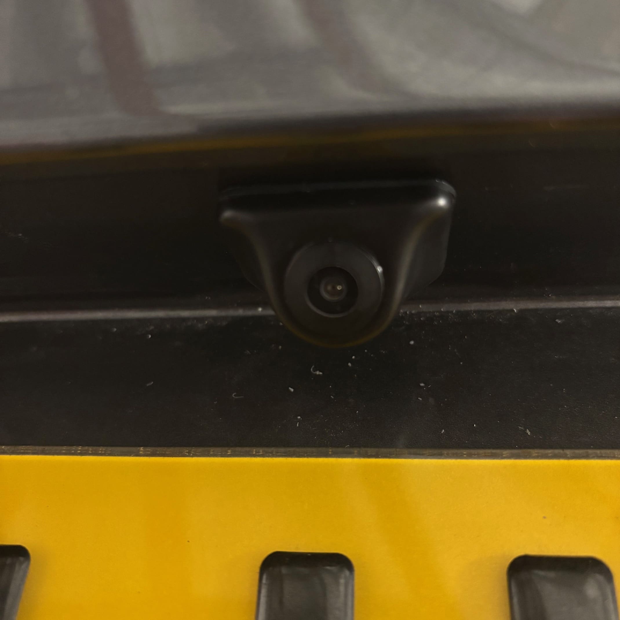 Rear view camera integration on the Alpine Halo 9 display in a VW Transporter retrofit