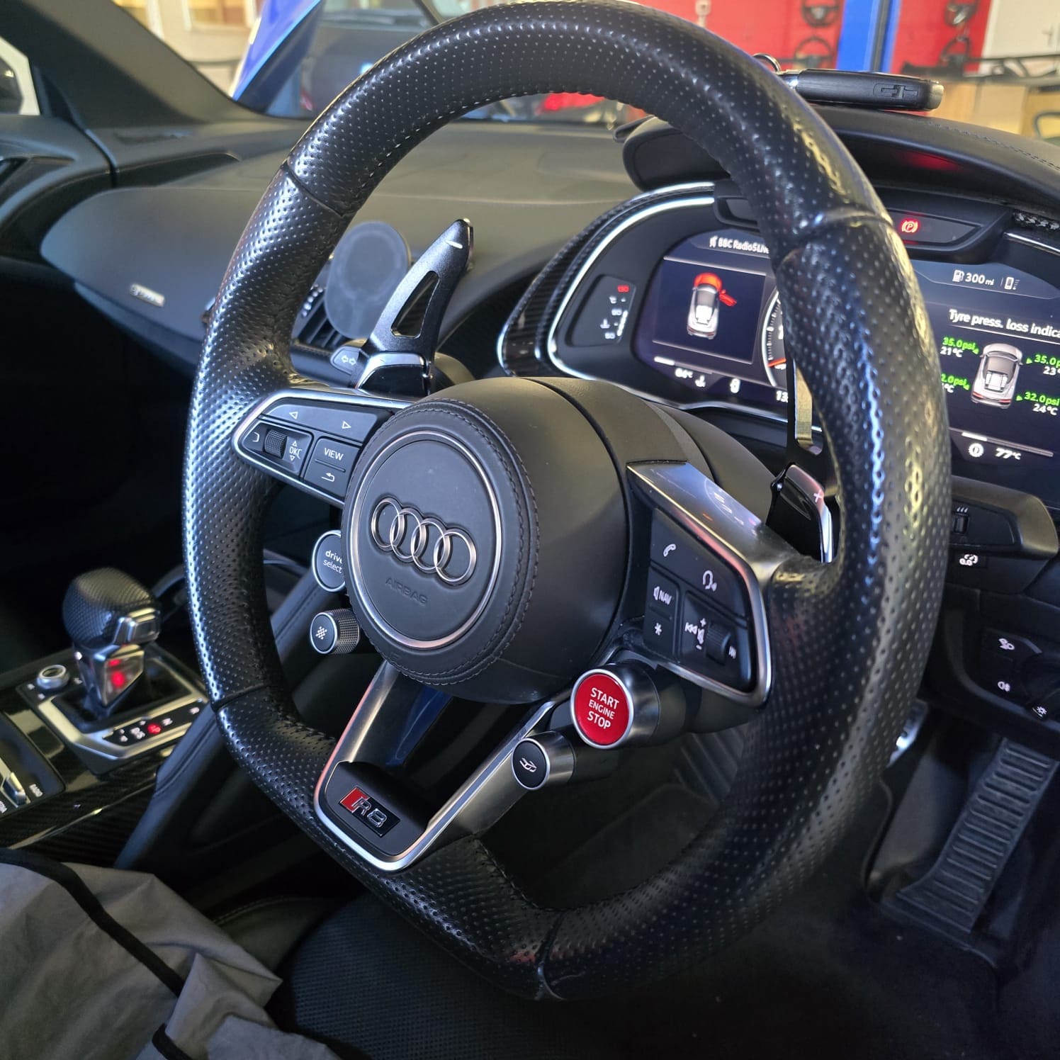 Nappa leather steering wheel upgrade Audi R8