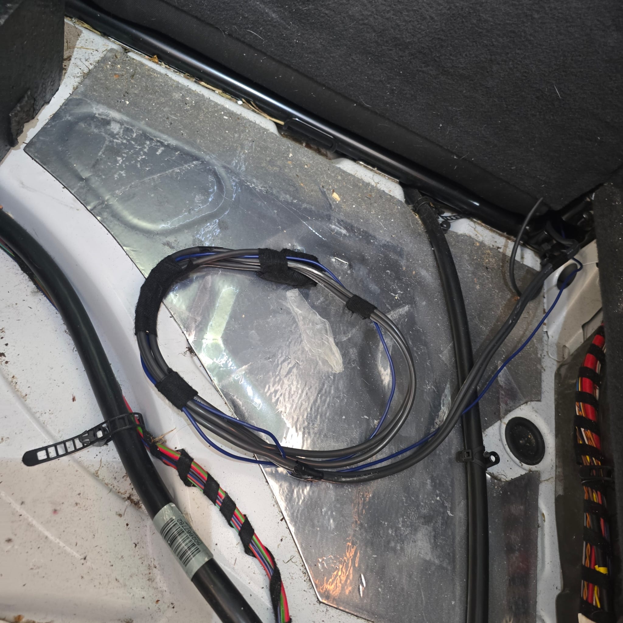 Audi TT MK2 wiring short circuit resolved