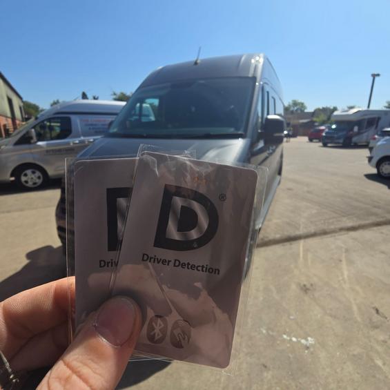 SmartTrack S5 installation in VW Crafter