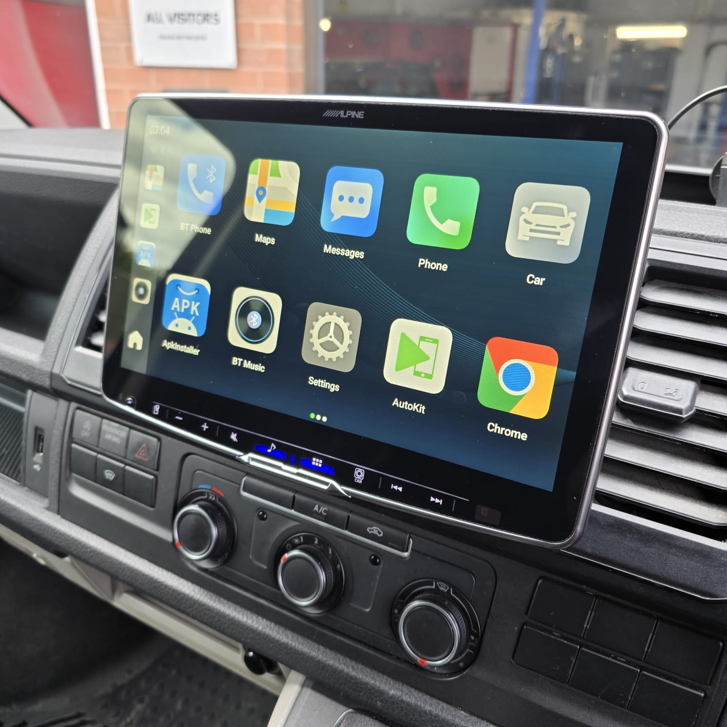 Alpine Halo 11 installation Peterborough - multimedia screen with HDMI input