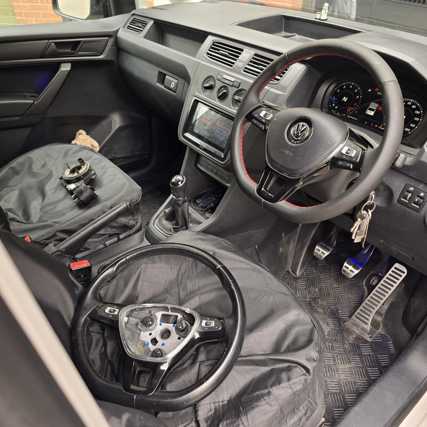 VW Caddy upgrades including auto light switch