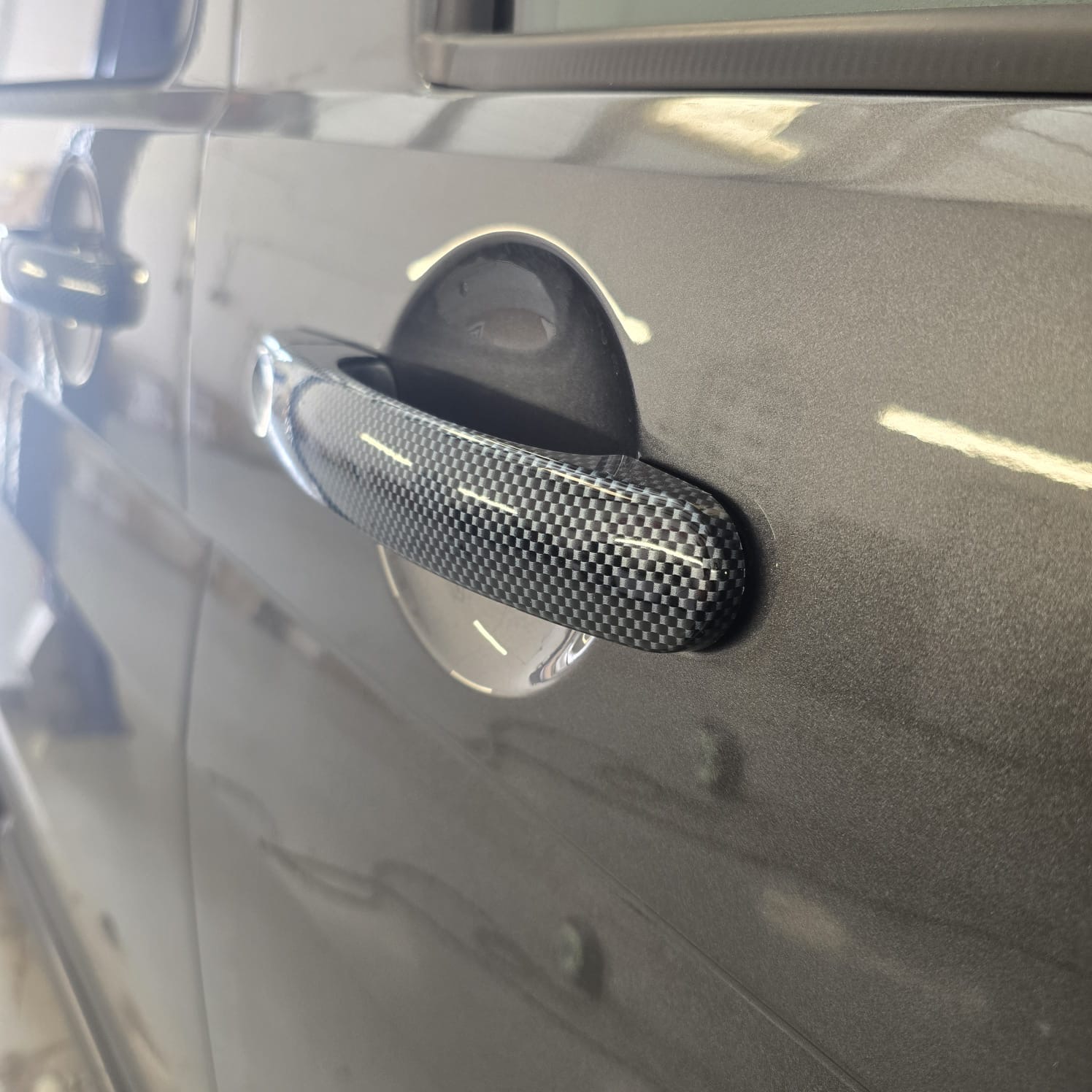 Carbon fibre handle upgrade VW Transporter T6.1