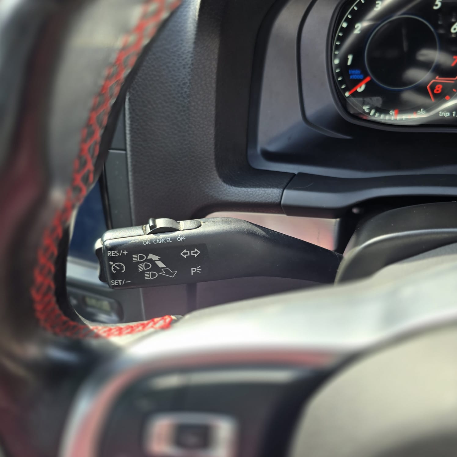 Golf Mk5 Upgraded with Mk7 Controls