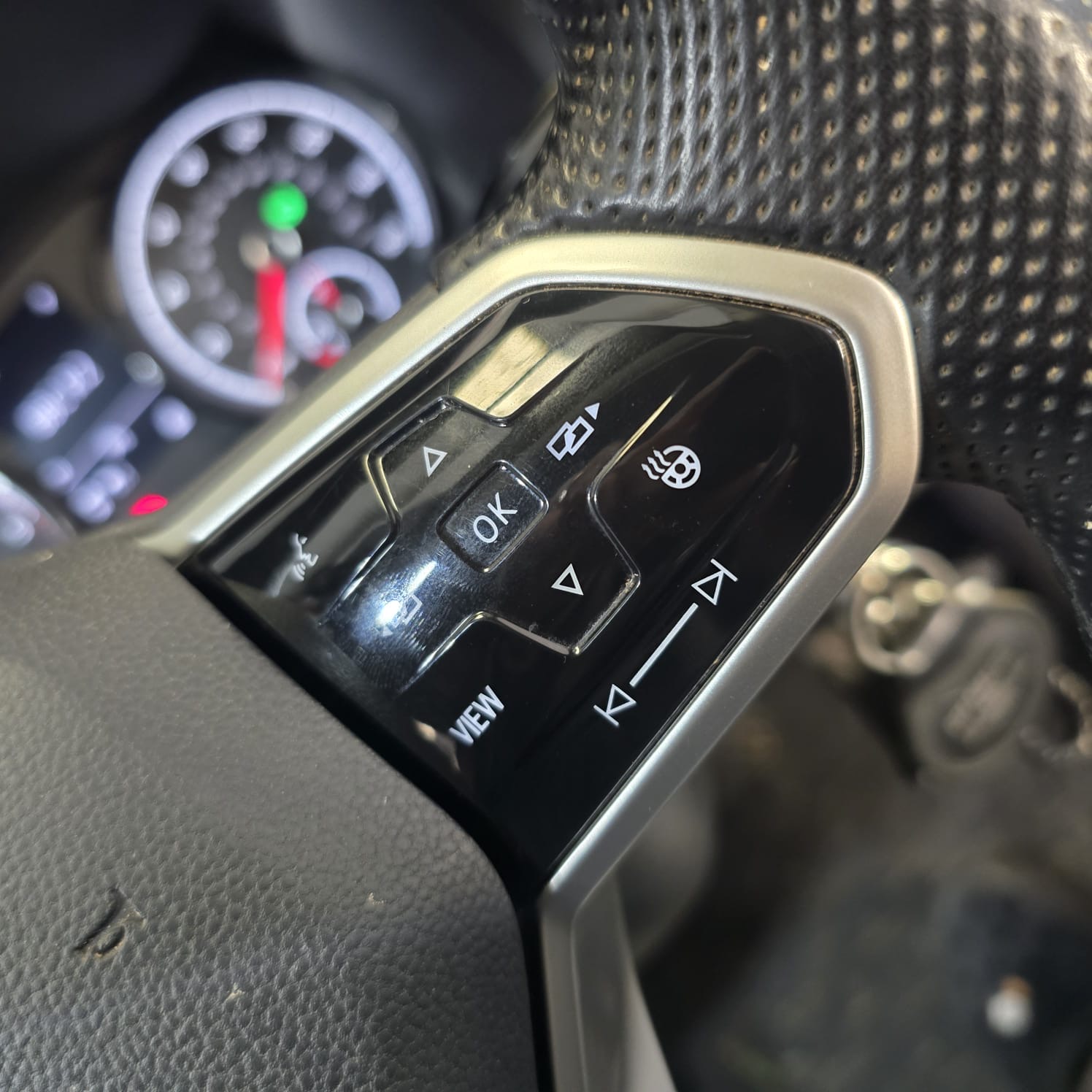 Volkswagen Transporter T6.1 heated steering retrofit upgrade