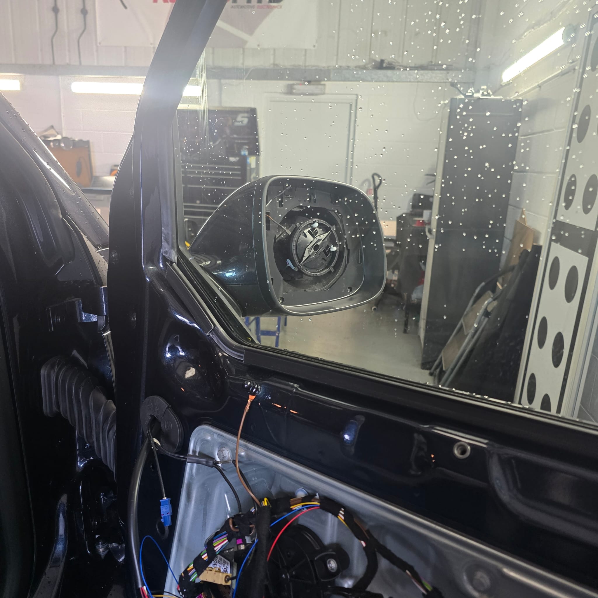Factory-Style Finish VW T6 Folding Mirror Upgrade