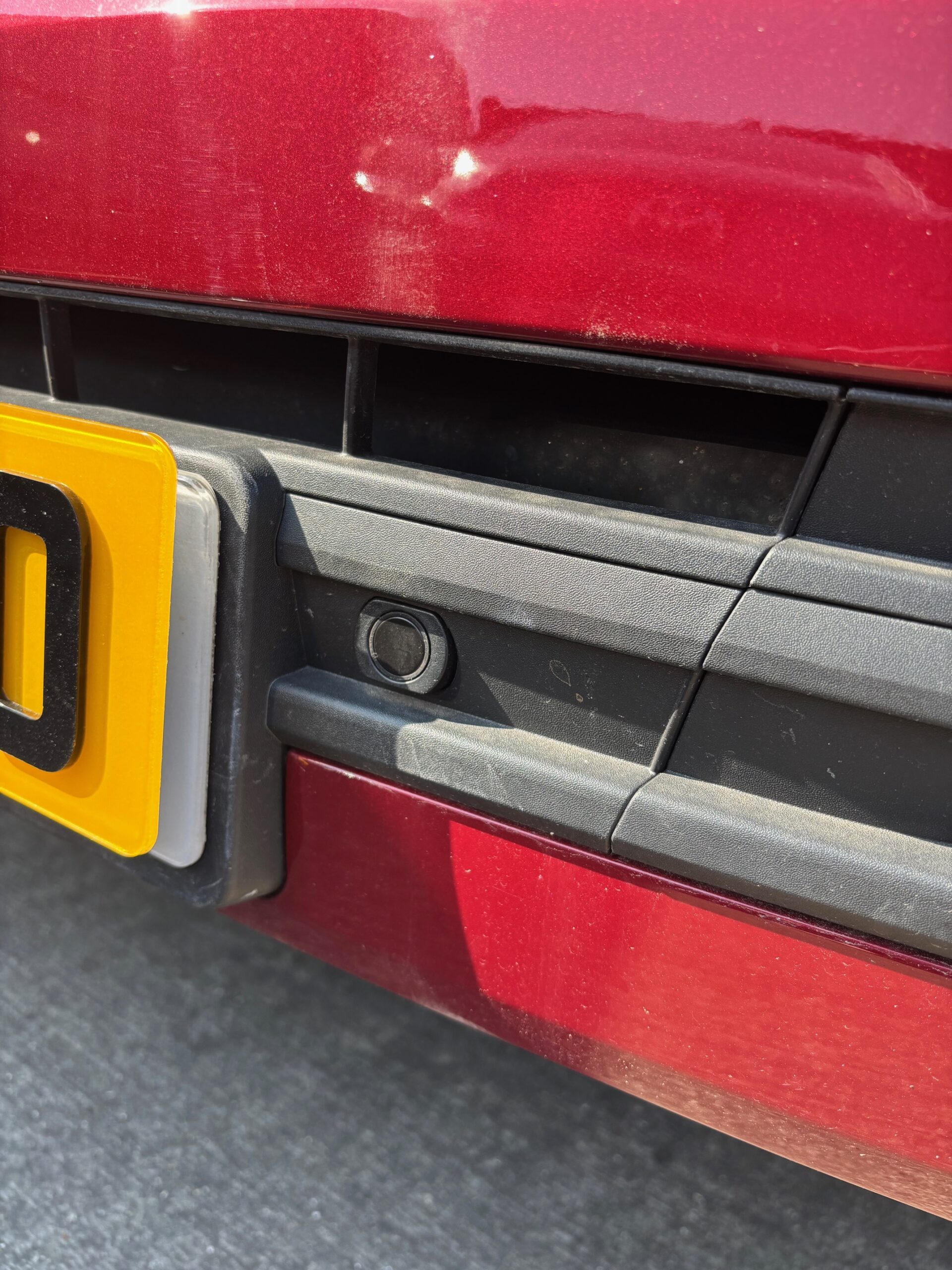 Detailed retrofit work on VW T6.1