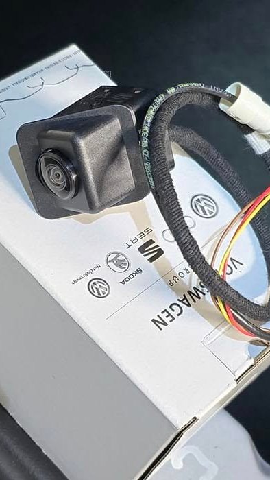 SEAT Leon reverse camera retrofit done right