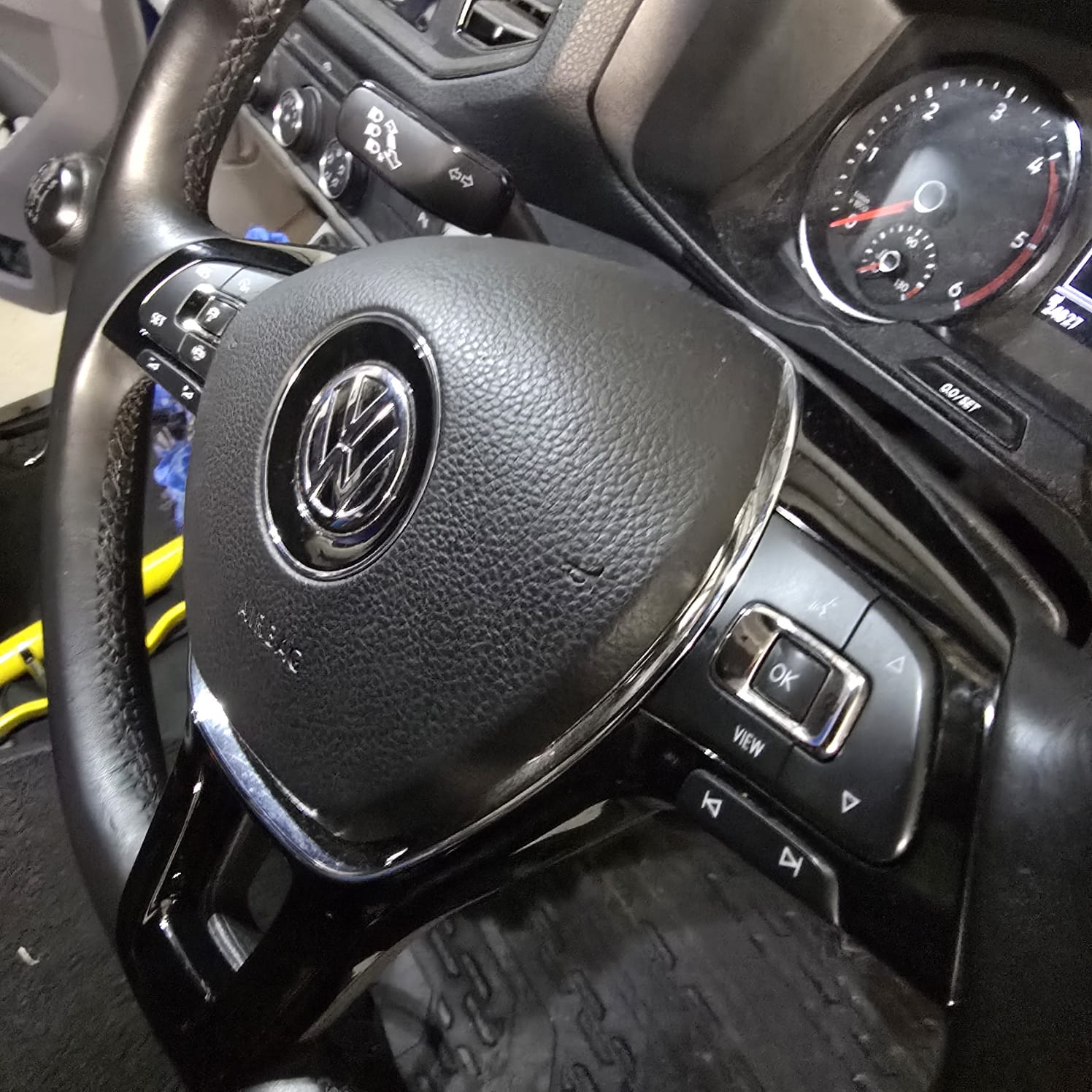 Crafter fog light cornering logic activation