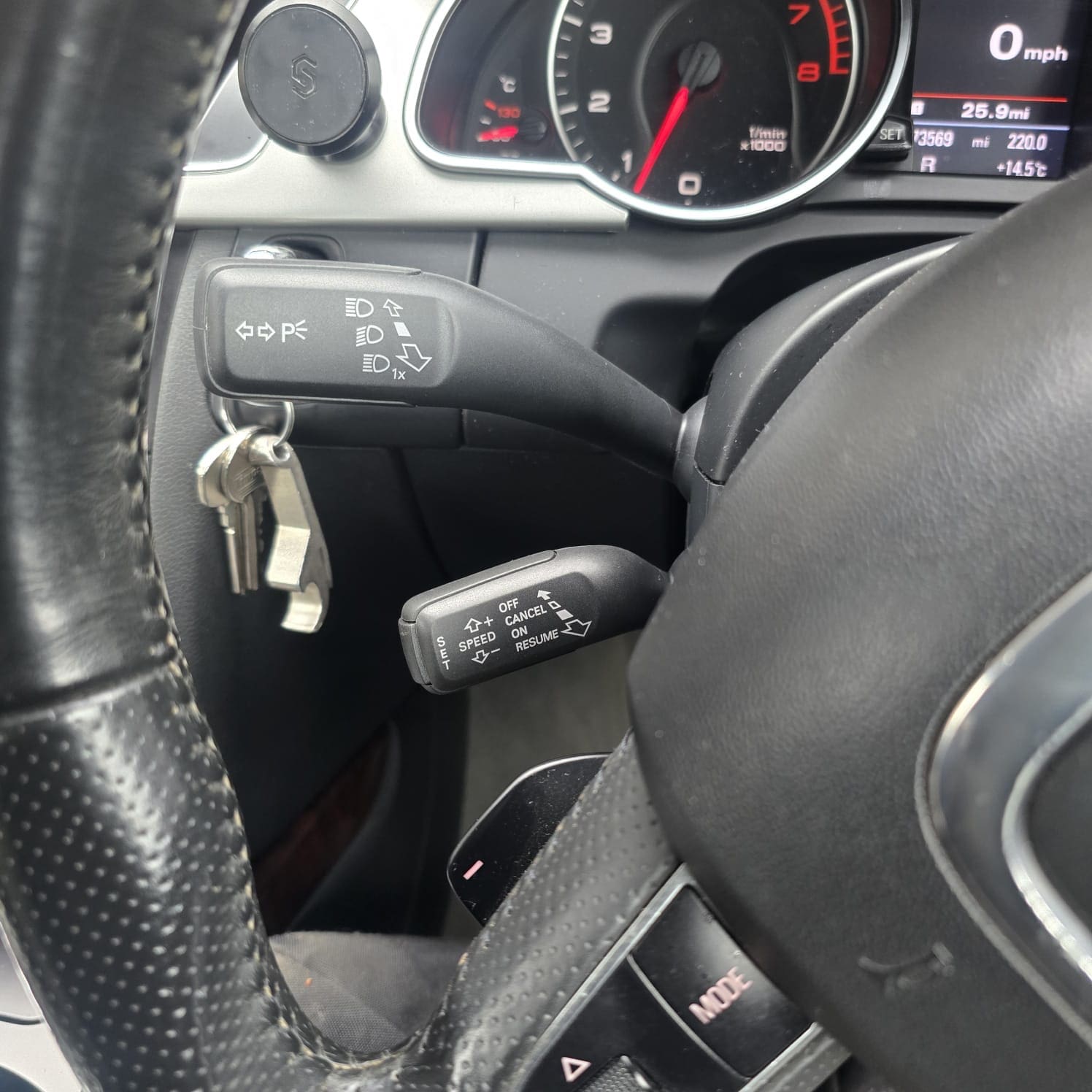 Audi A5 B8 cluster showing cruise control active