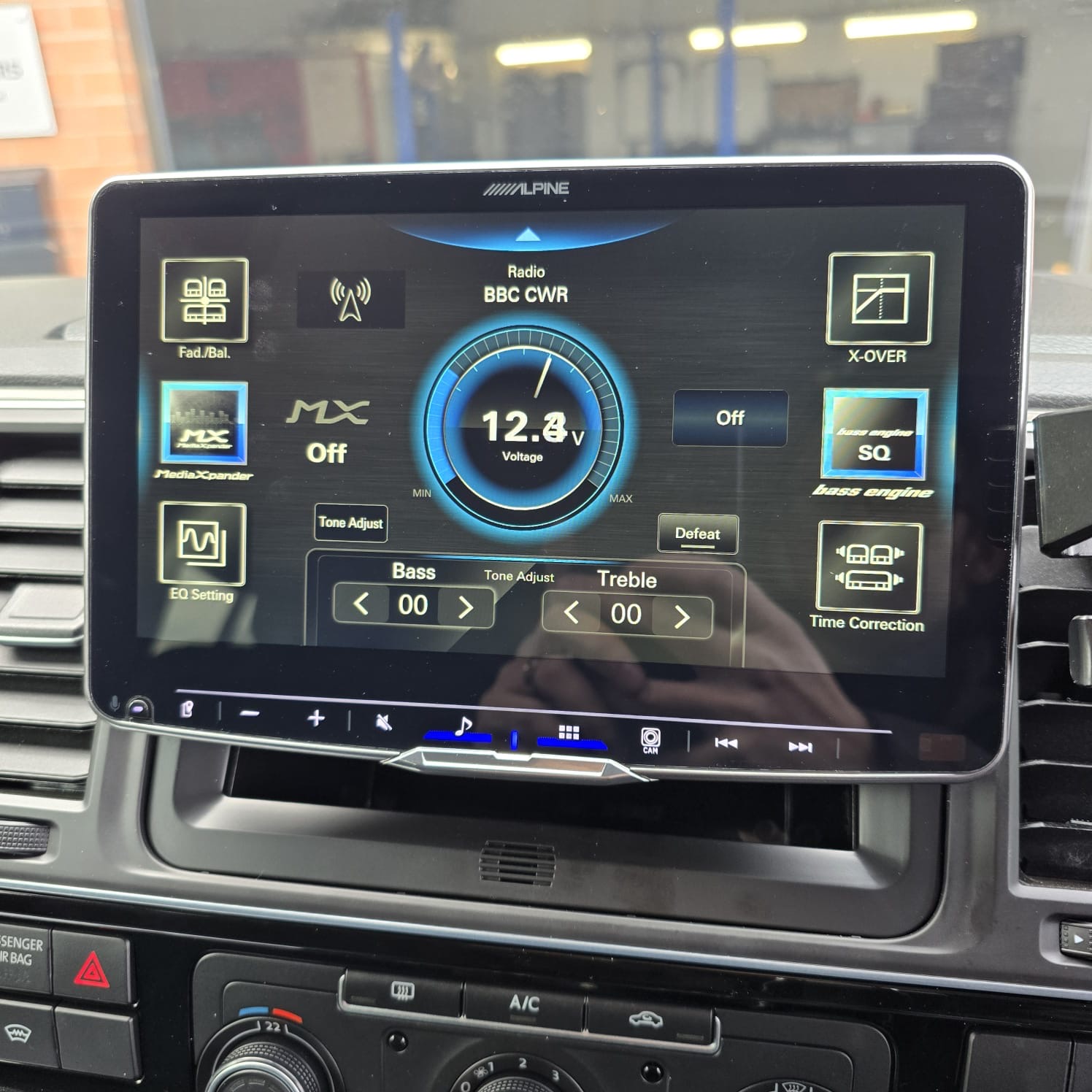 Retrofitted heated steering wheel for Volkswagen T6.1