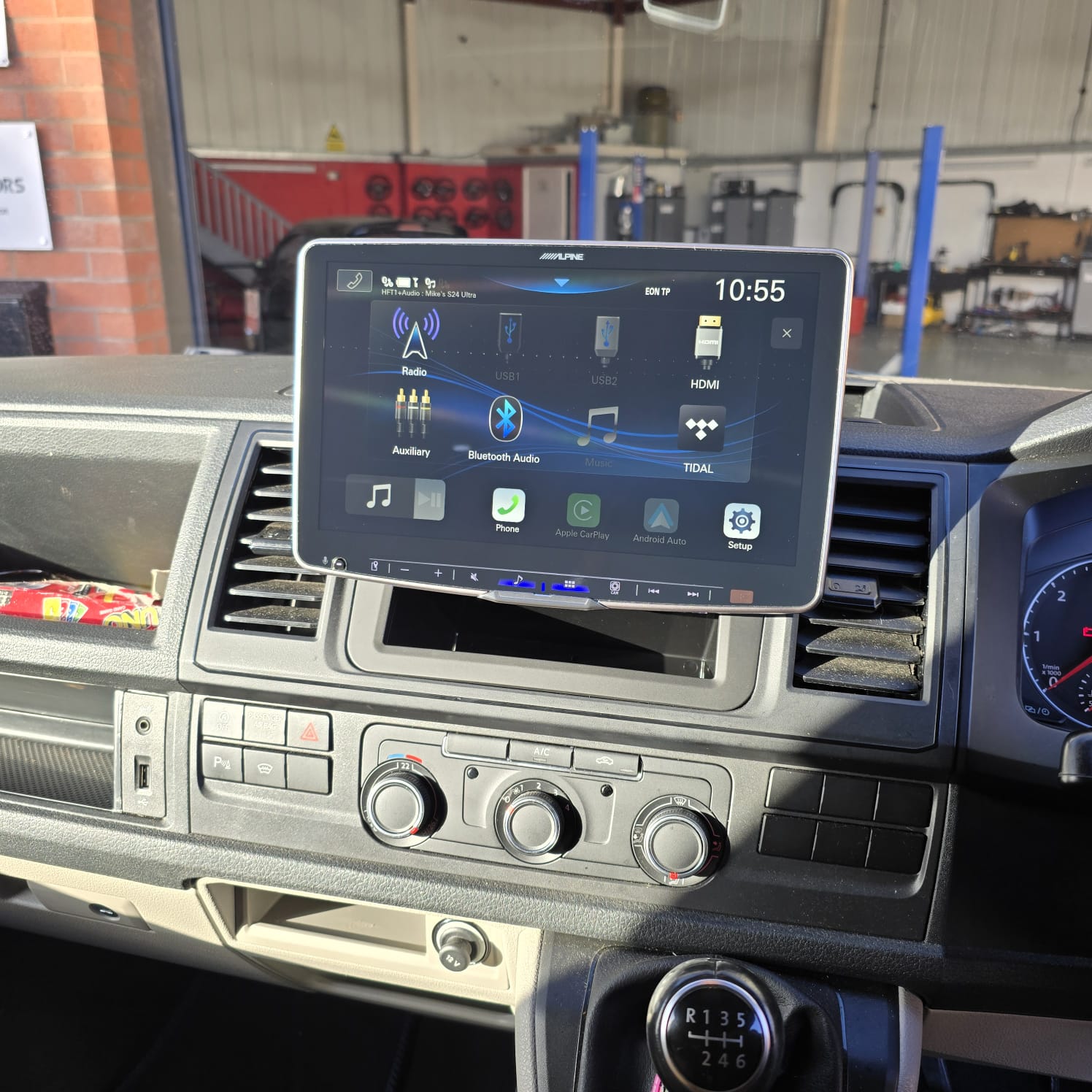 VW Transporter T6 electronics retrofit