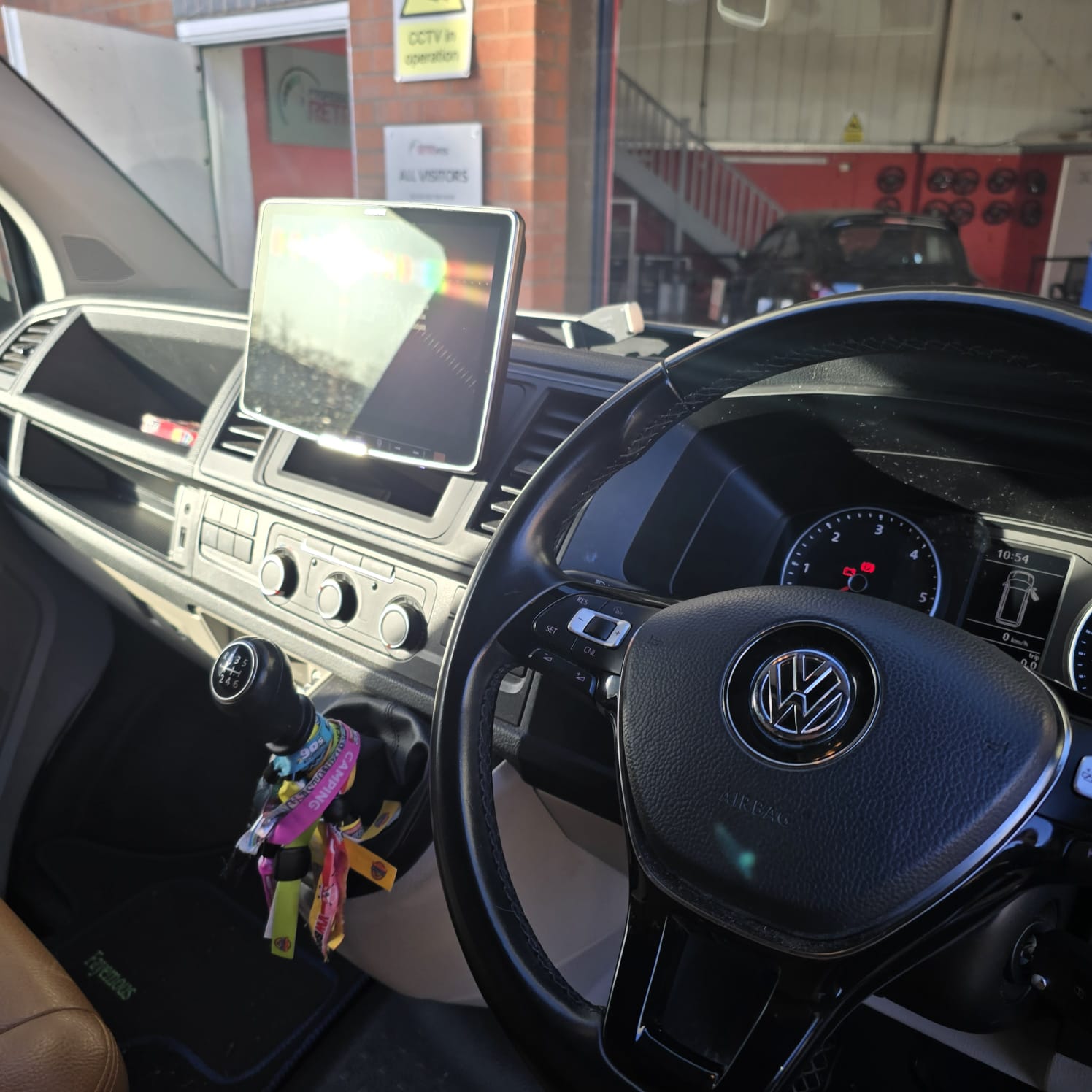 VW Transporter Halo 11 installation and dead cluster