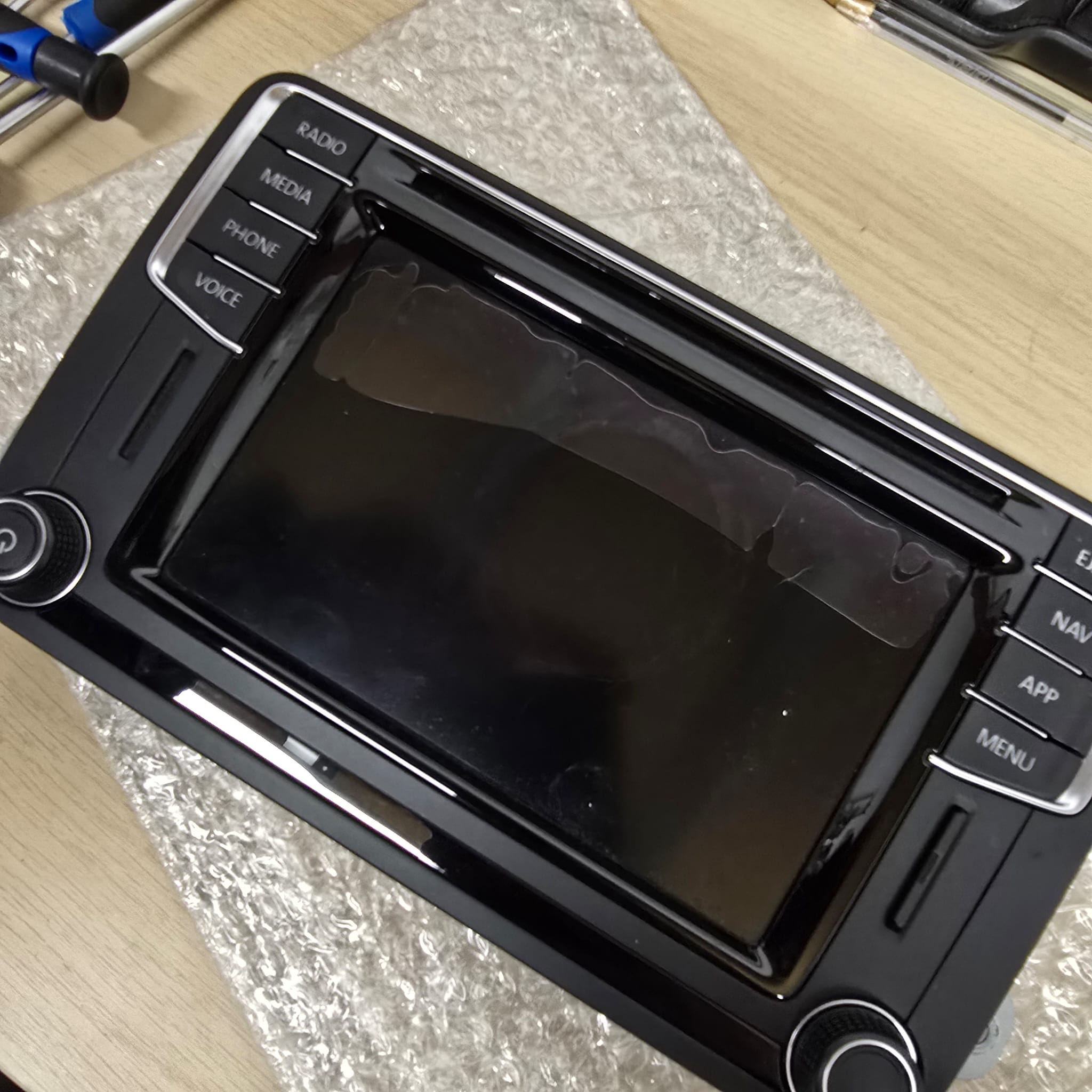 Enhanced VW T6 Transporter Navigation