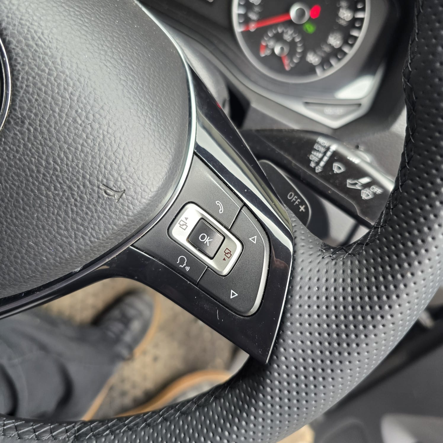 VW Amarok paddle shift steering wheel retrofit complete