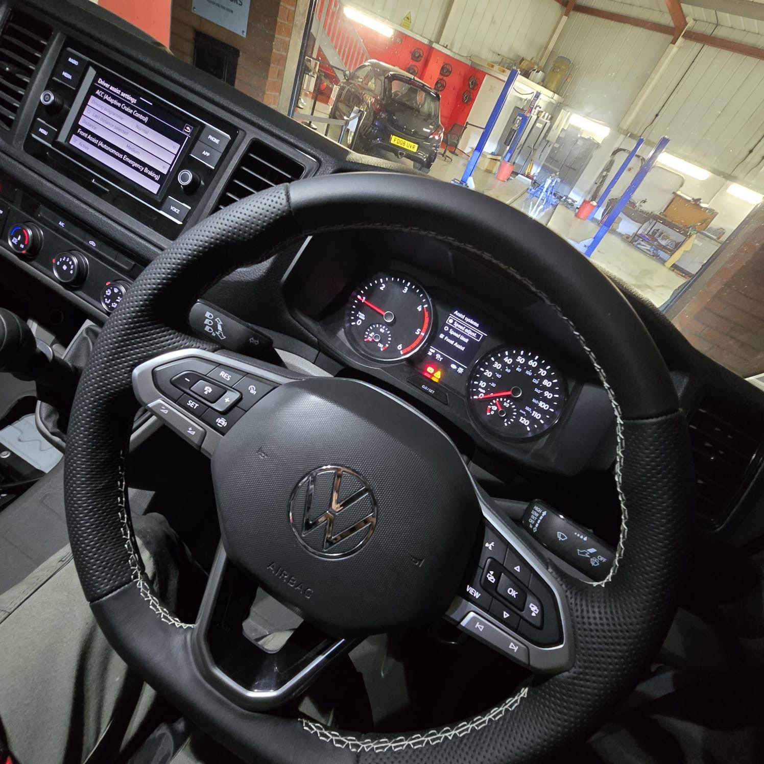 Napa leather retrimmed T6.1 wheel retrofit Crafter