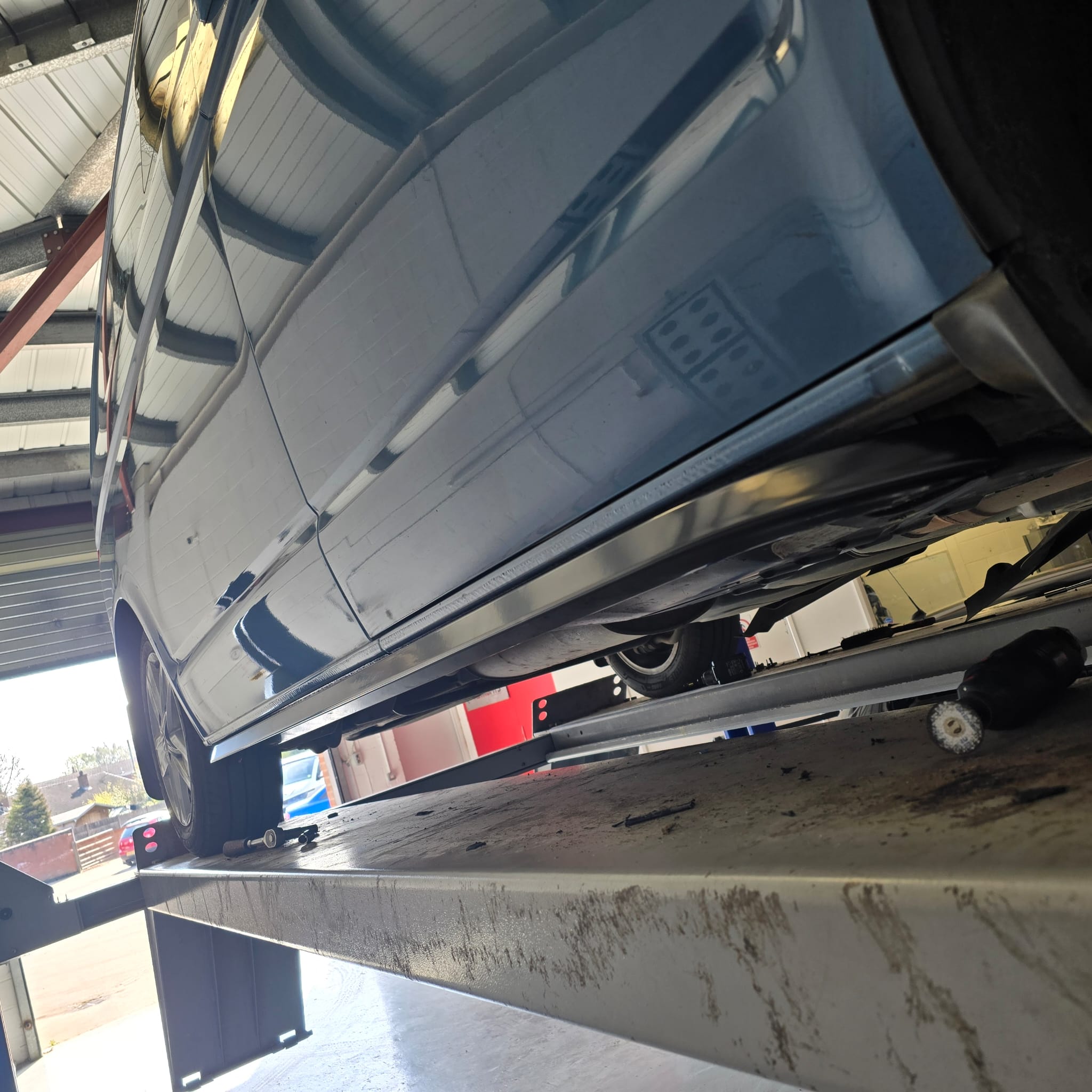 Updated VW T6 front bumper grilles