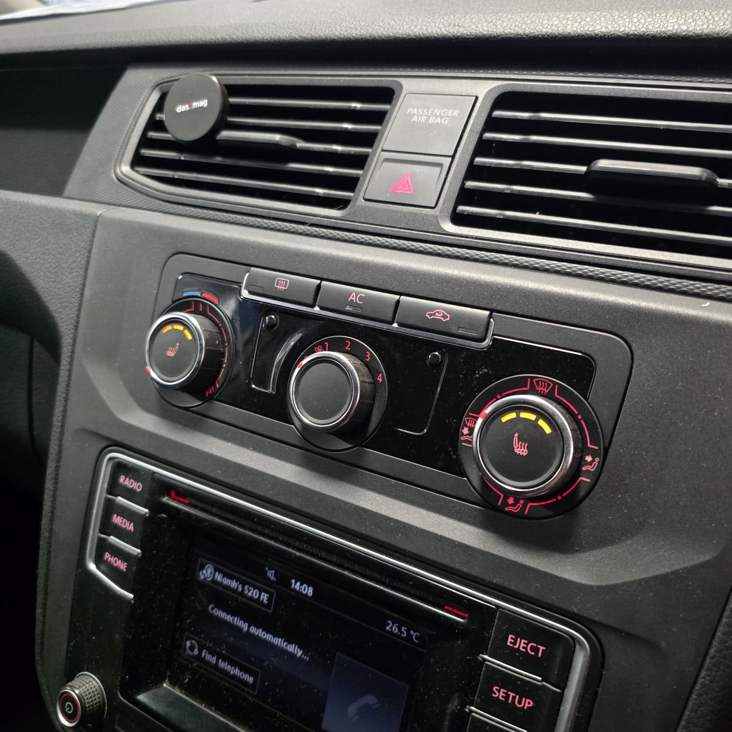 VW Touran fully retrofitted heated electric seats OEM look
