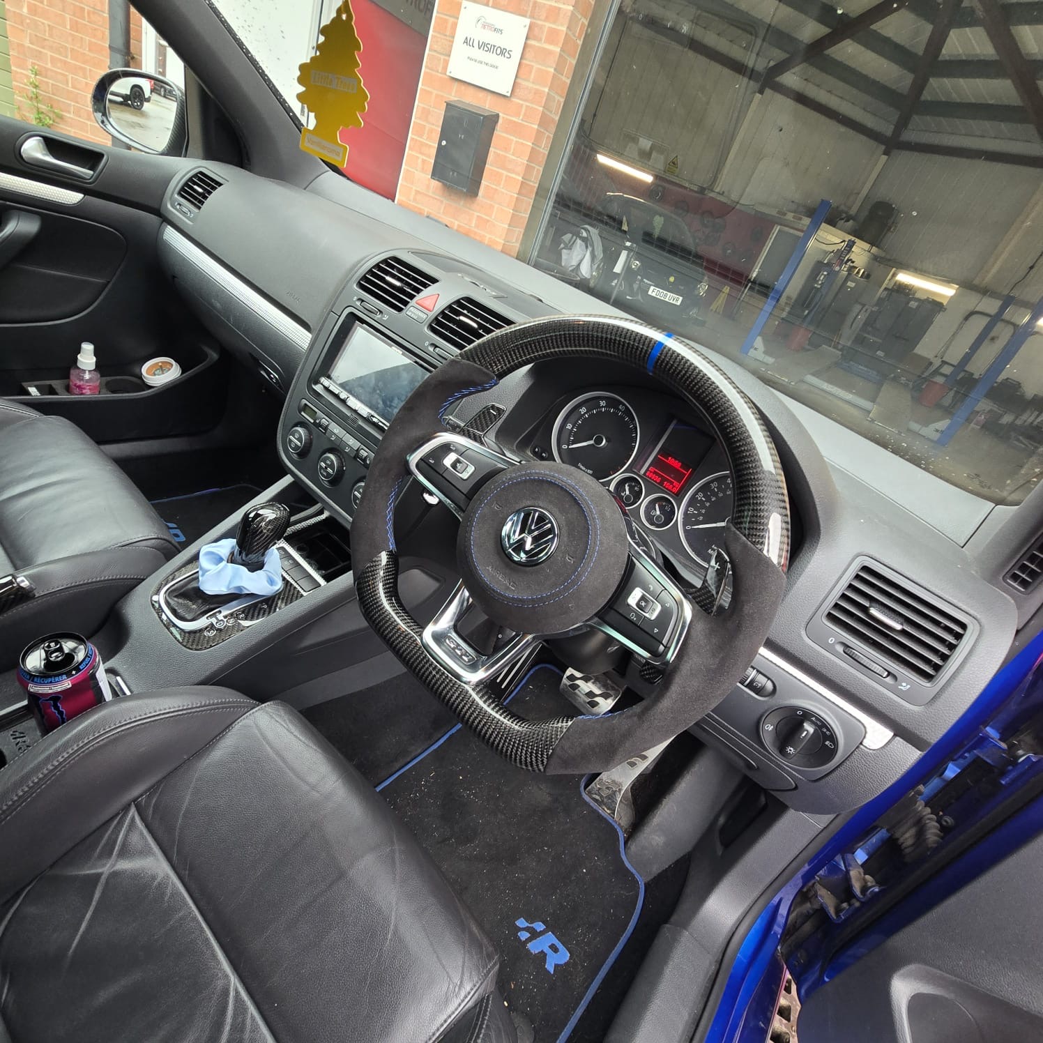Multifunction Golf R steering wheel fitted to Mk5 R32