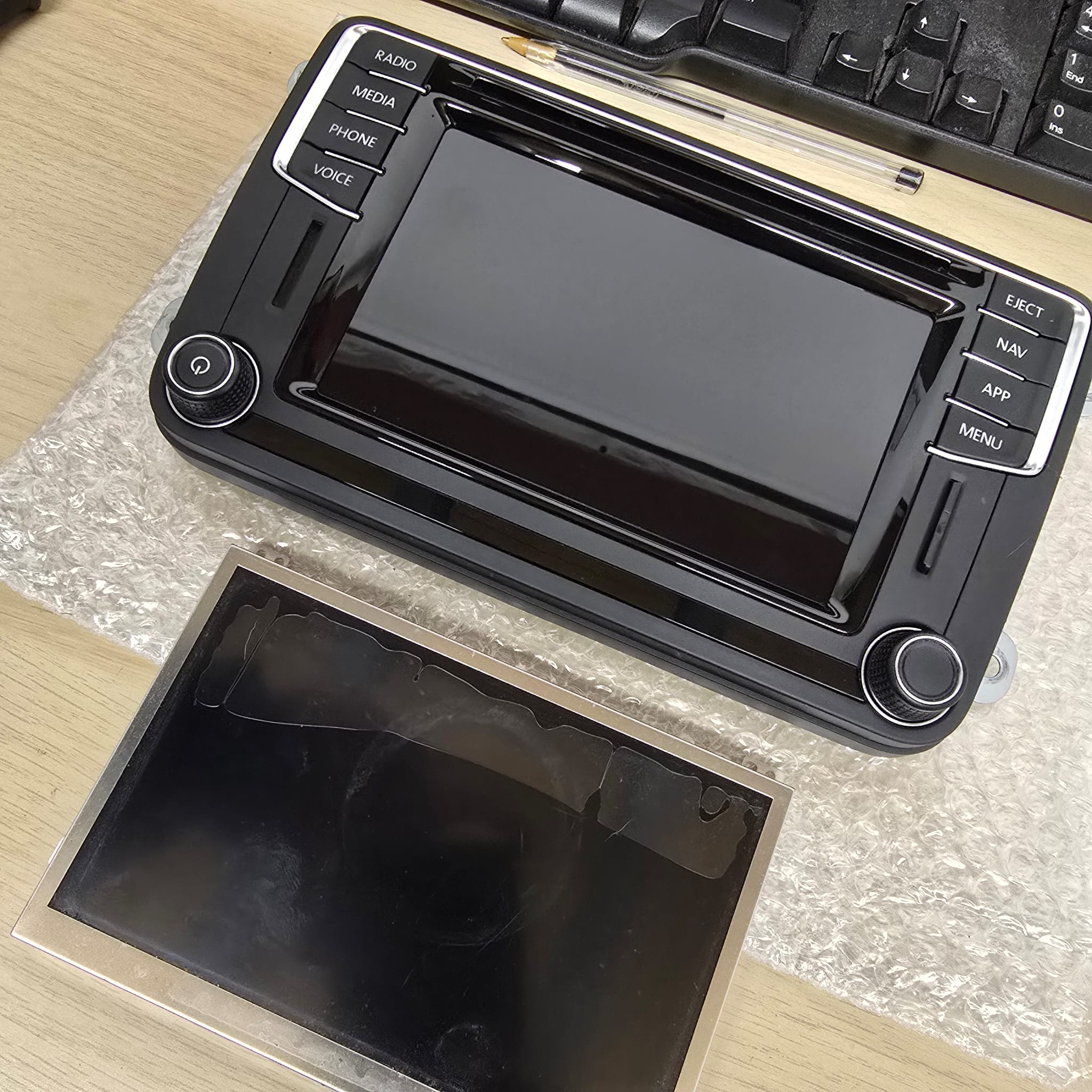 VW T6 Transporter Navigation Screen Repair