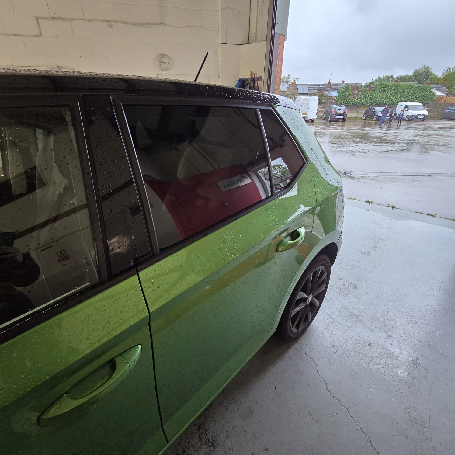 Škoda Fabia green paint and tinted rear glass