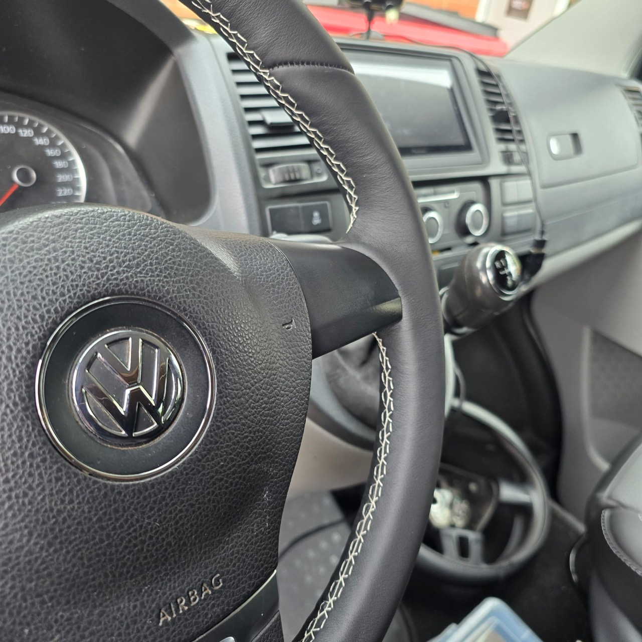 VW T5.1 087 BCM retrofit and steering wheel retrim