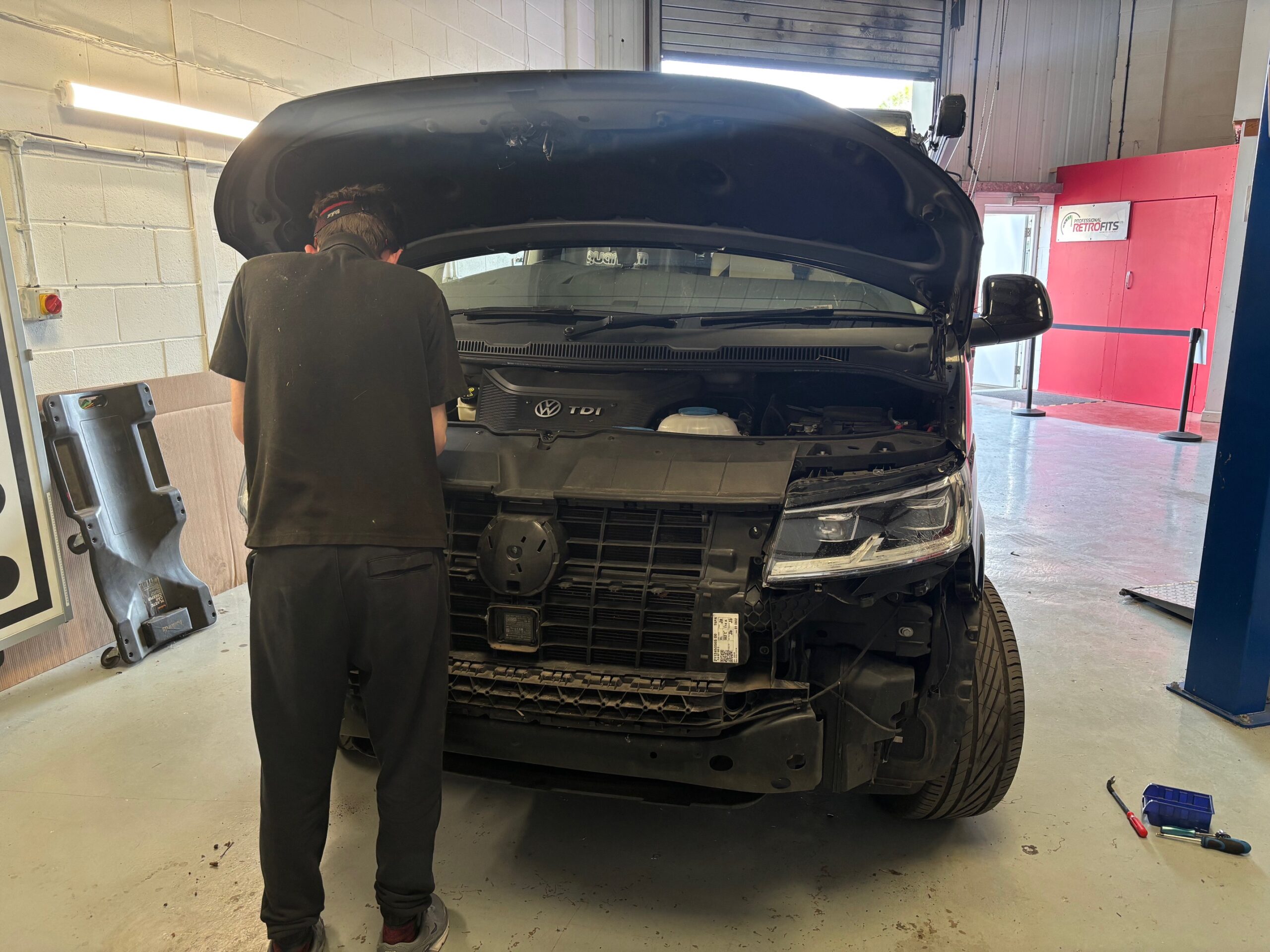 Safe headlight care for VW Transporter T6