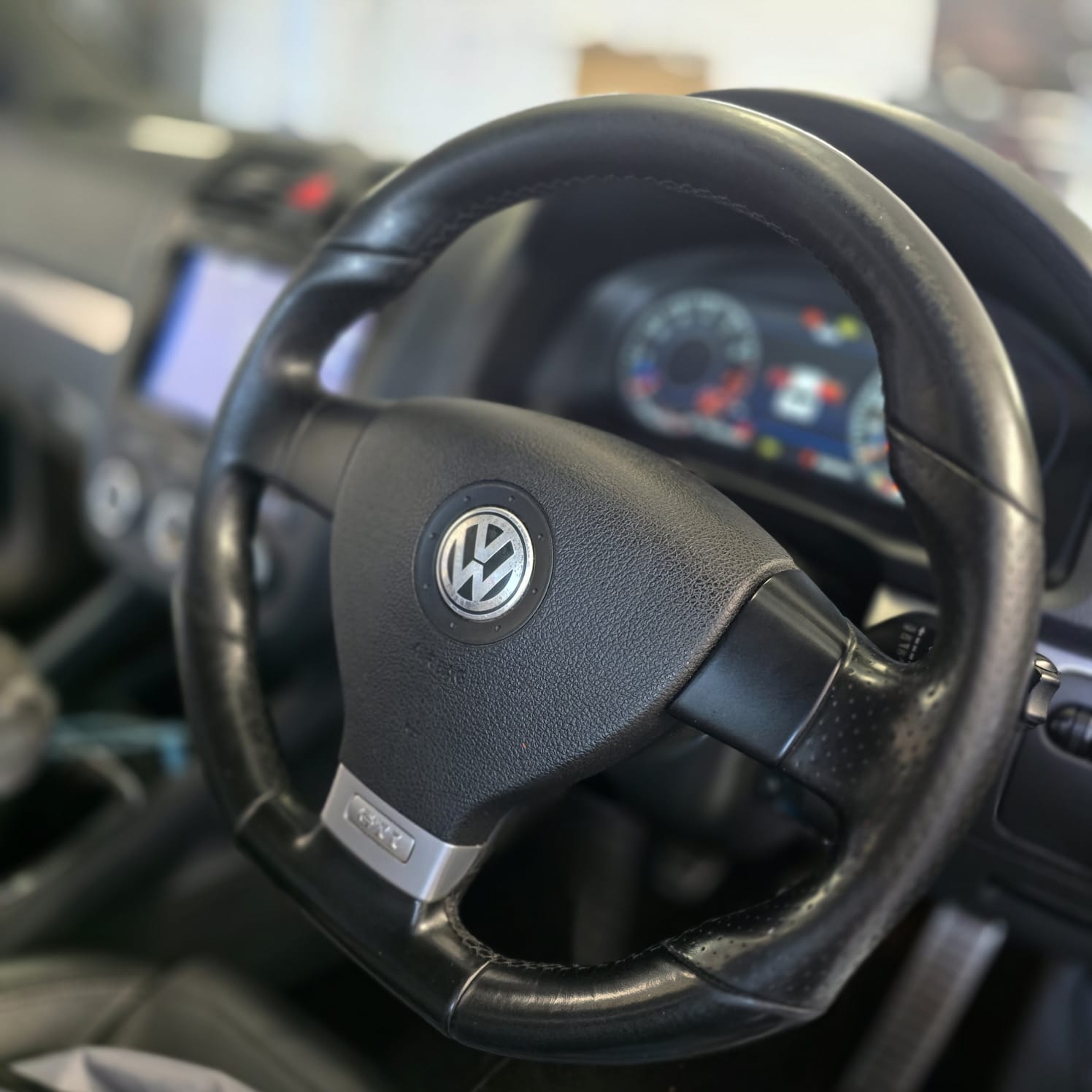 VW Golf Mk5 to Mk7 Steering Wheel Integration