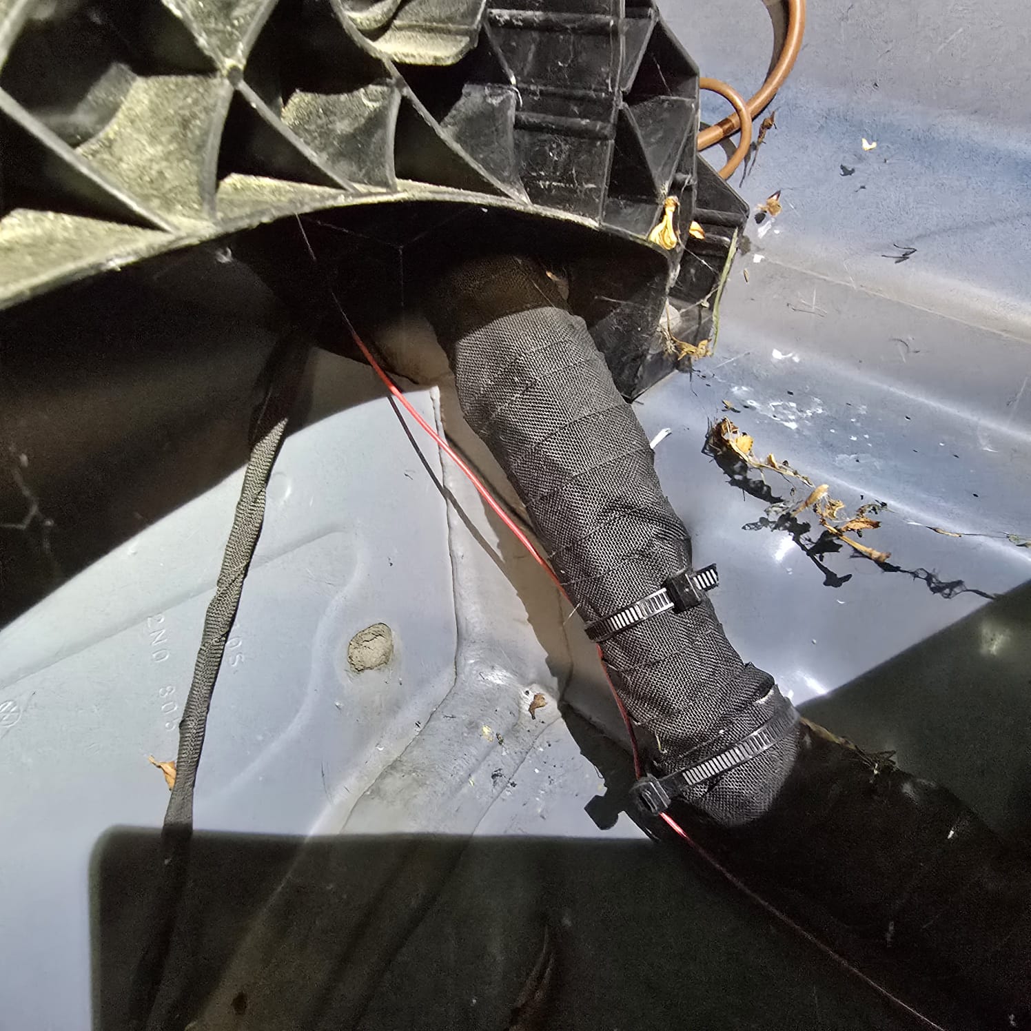 Cornering fog lights installed on VW Crafter