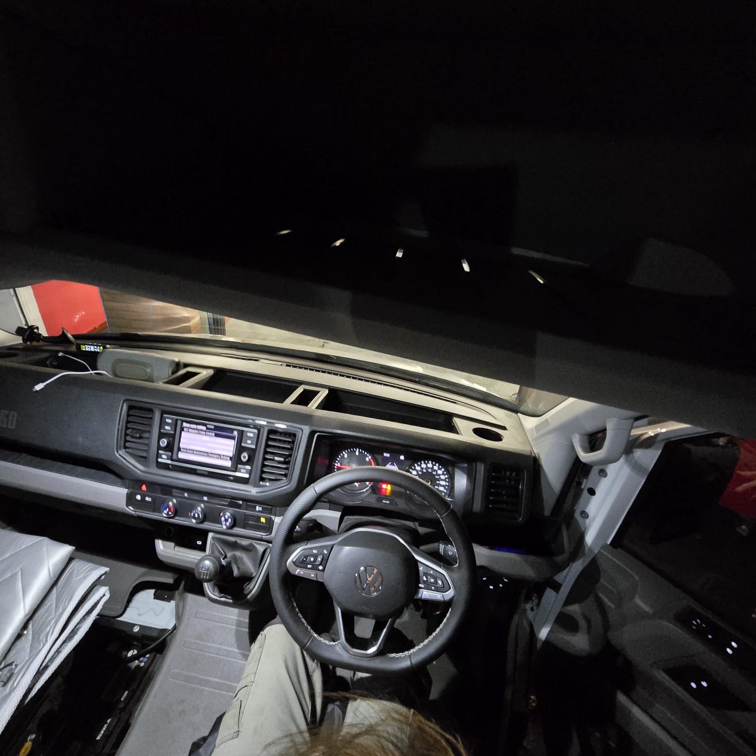 Facelift dash look with T6.1 wheel in Crafter