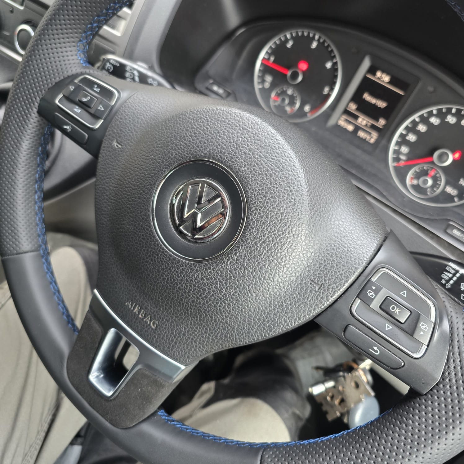Multifunction steering wheel retrim for VW T5.1 with blue stitch and Nappa leather