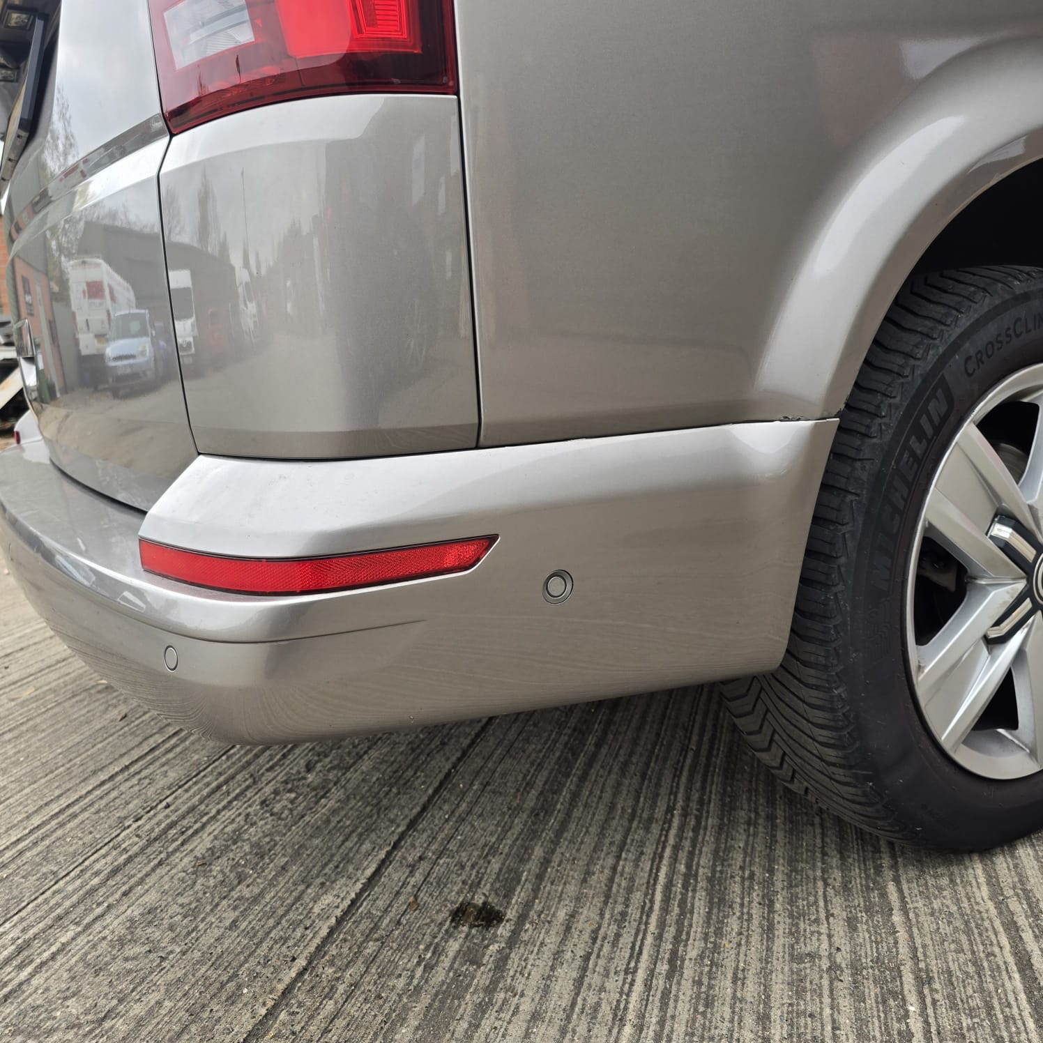 Self Parking VW Transporter T6.1