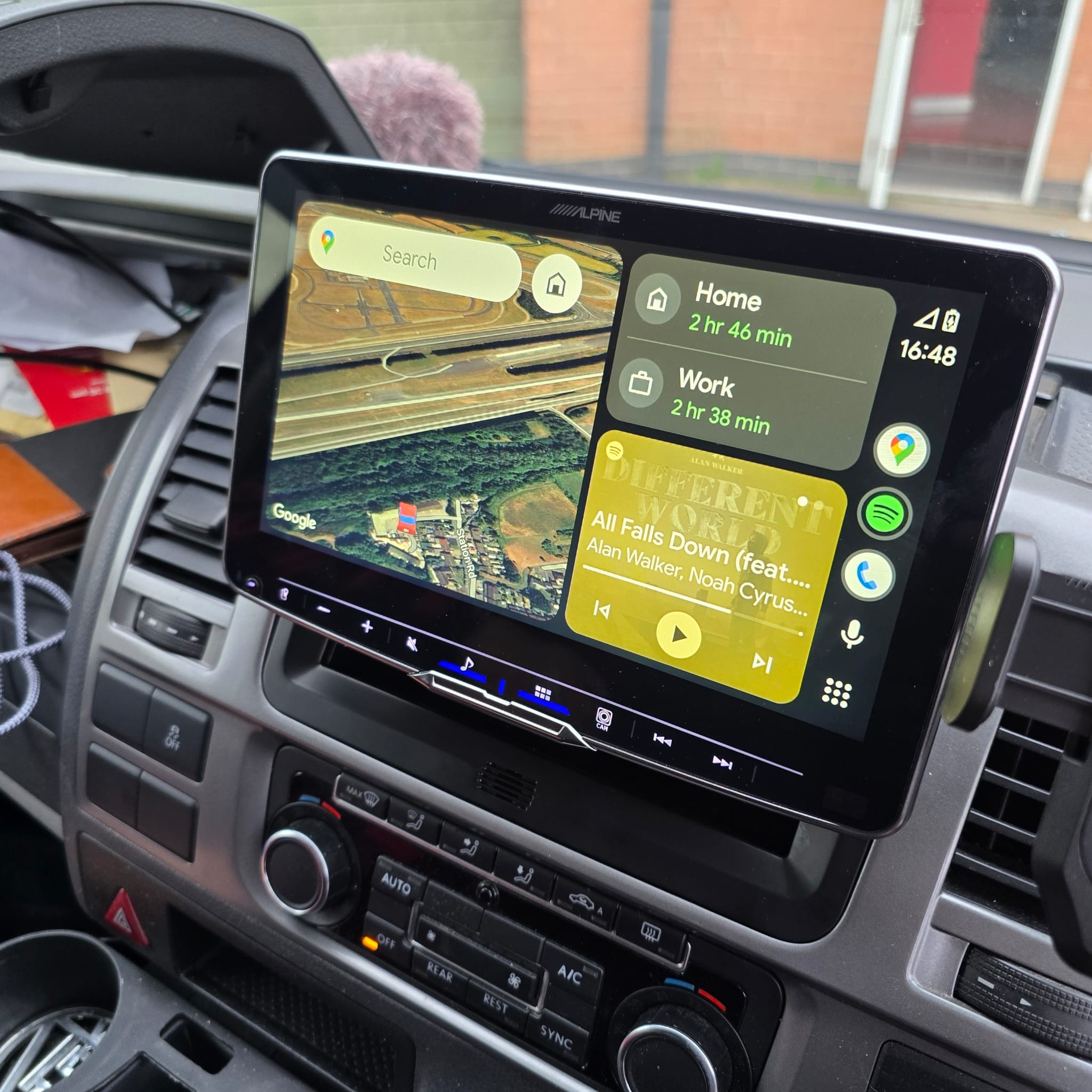 VW T5.1 Halo9 upgrade with reverse camera and cool box wiring