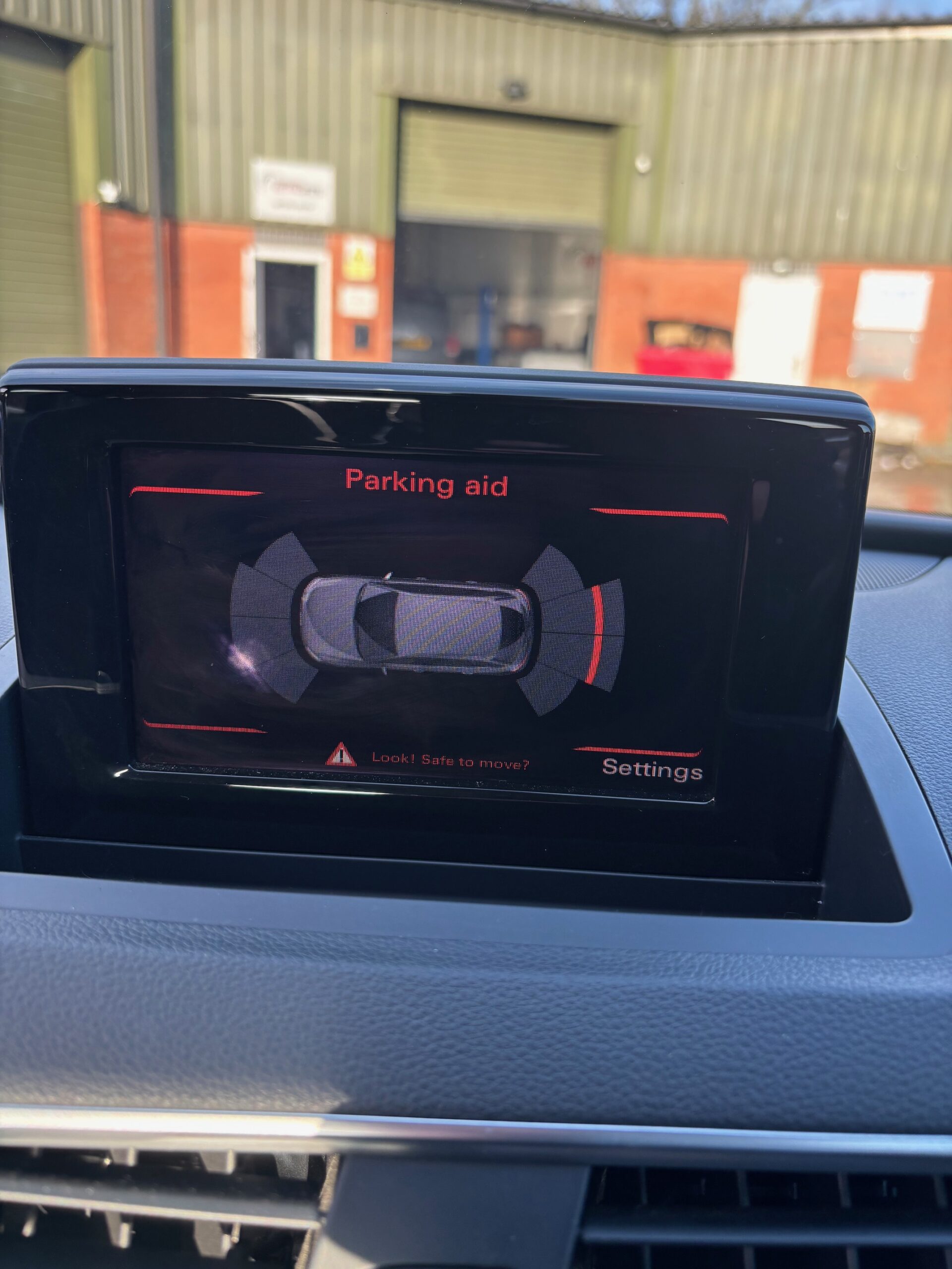 Audi Q3 Retrofit for Parking Display and Cruise Control