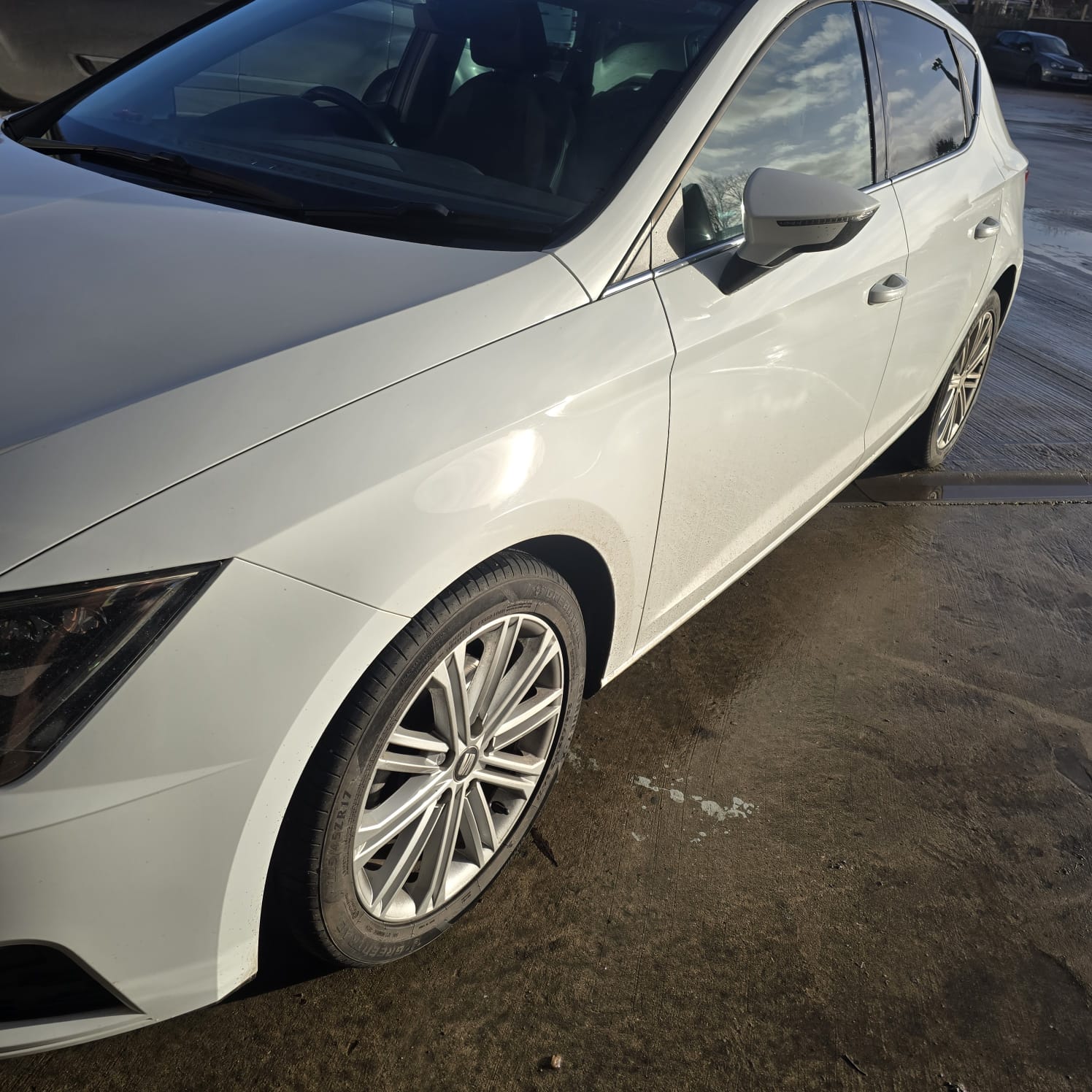 Genuine OEM camera installed on SEAT Leon 5F