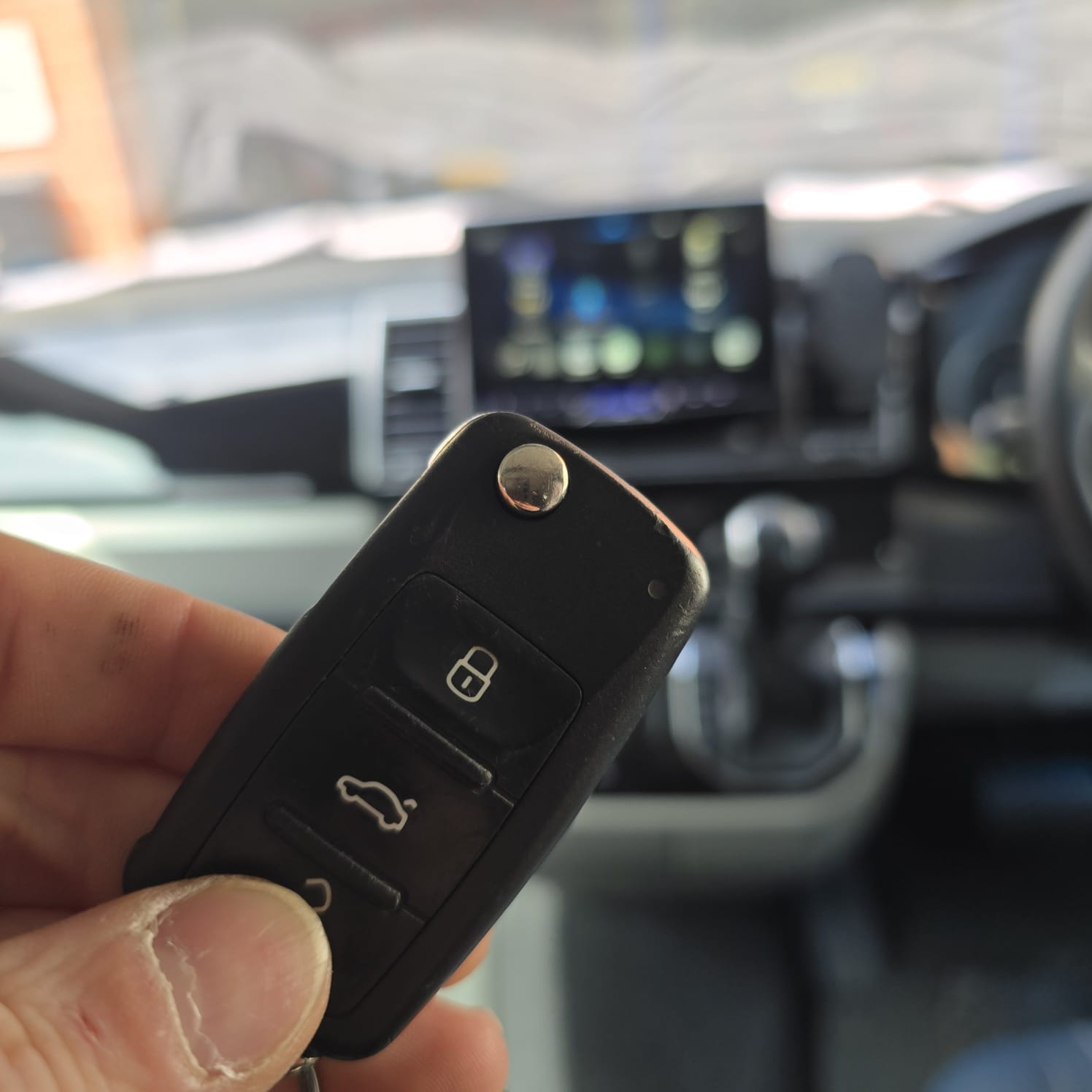 Seamless Alpine Halo9 button installation for VW camper van