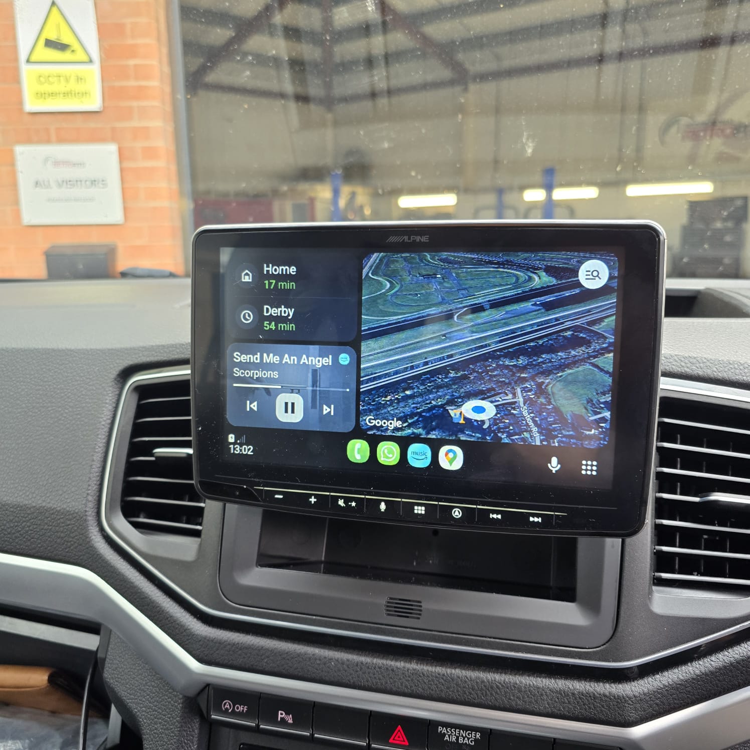 VW Amarok Alpine Halo 9 INE-F904D installation