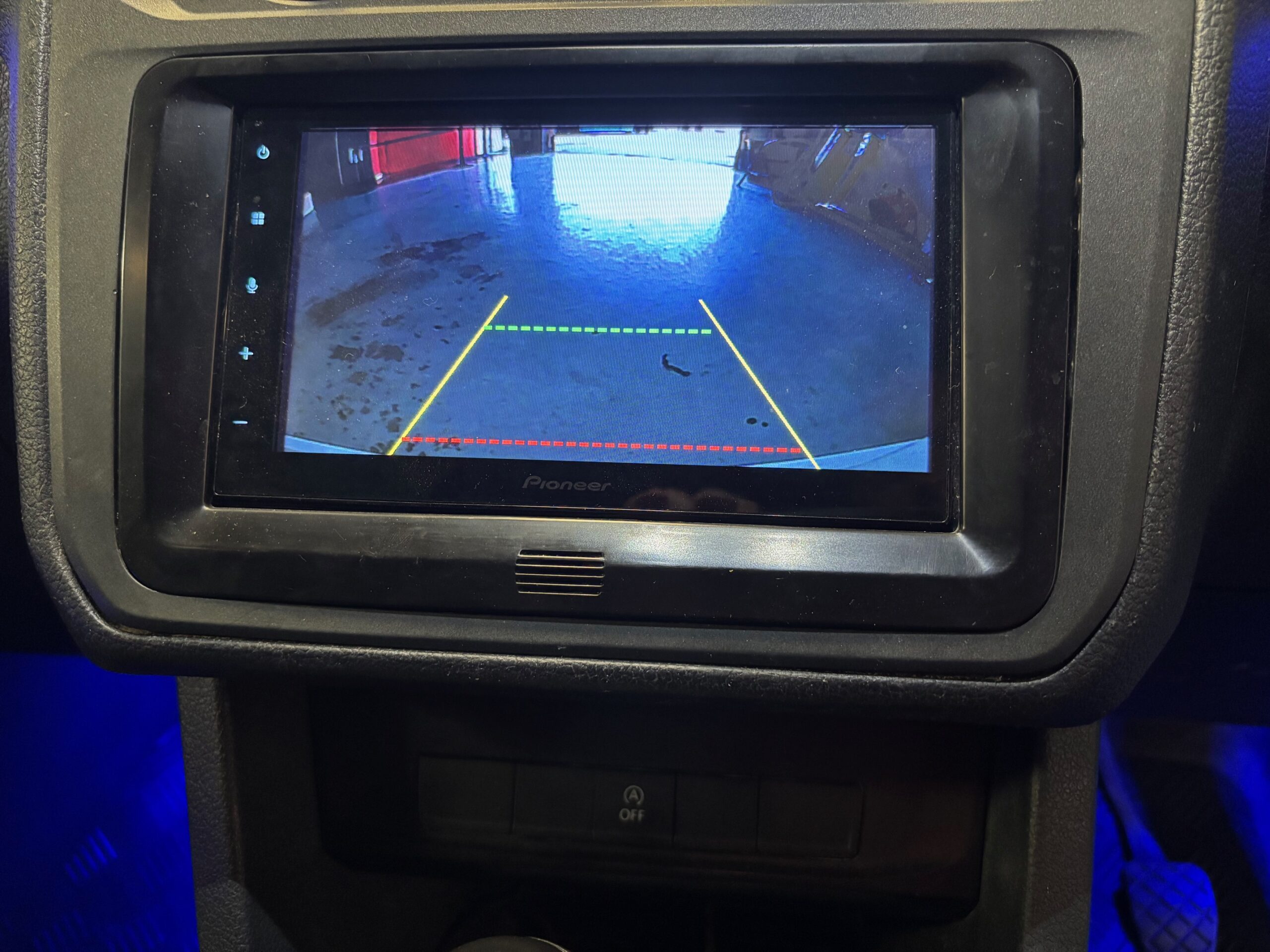 VW Caddy DAB and roller upgrade