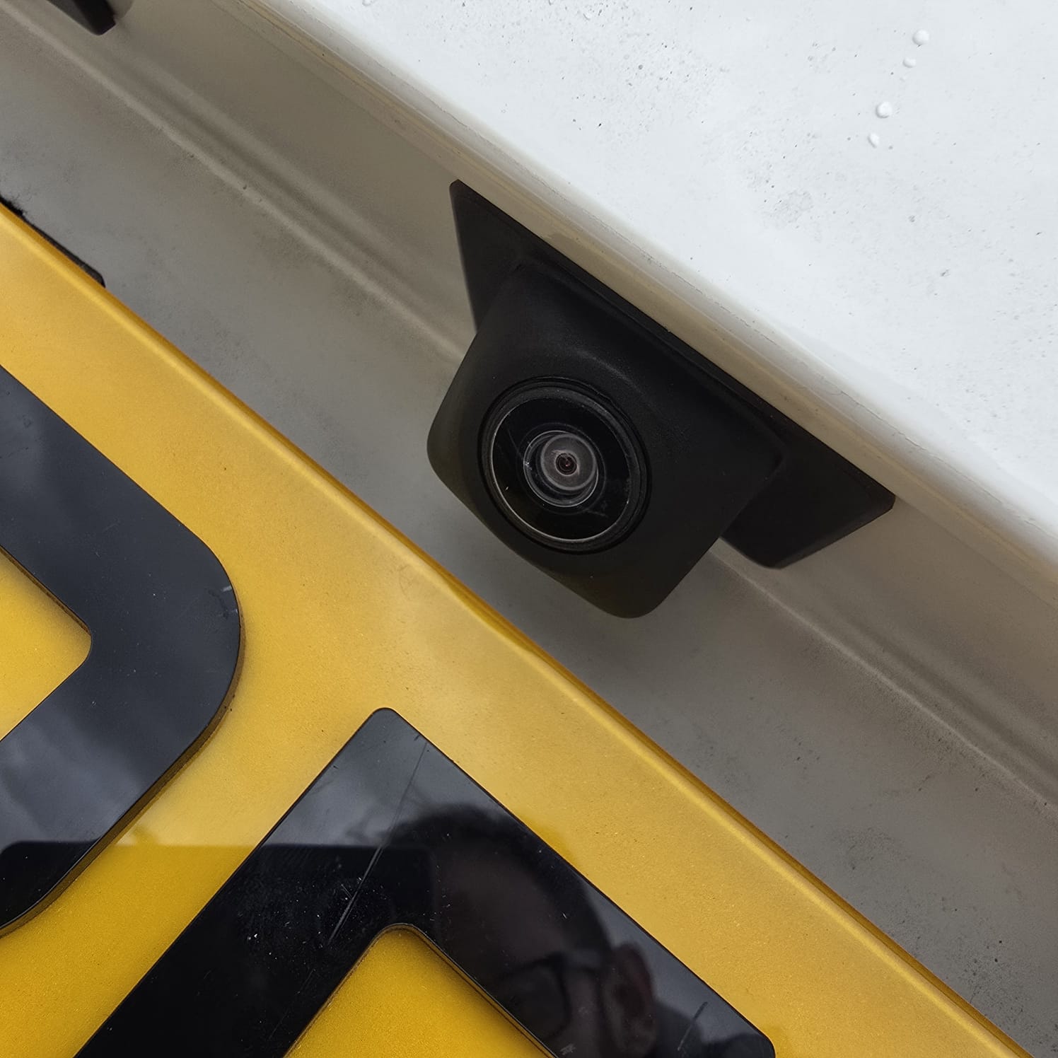 OEM Camera Fitment in VW T6.1 Tailgate Handle