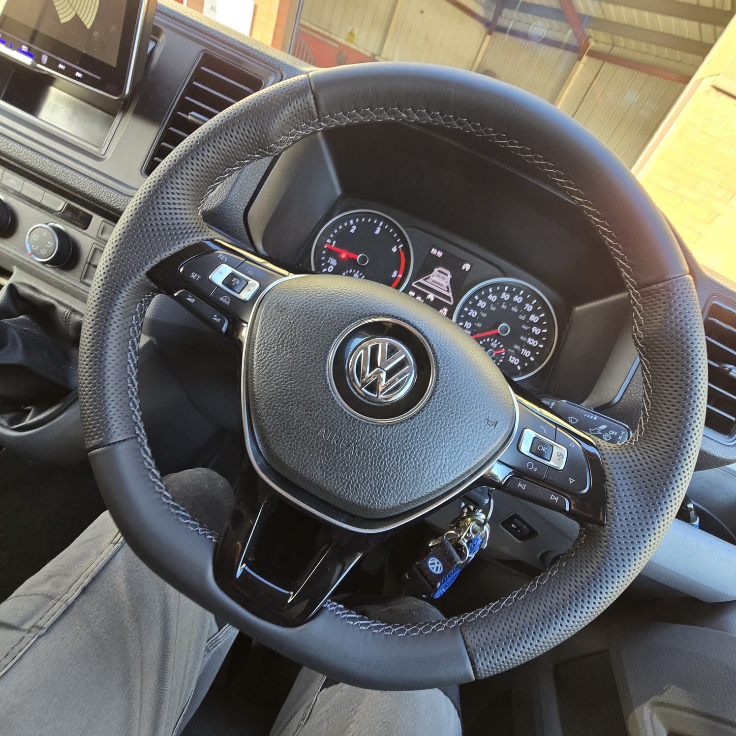 Full steering wheel and ACC retrofit completed in Crafter