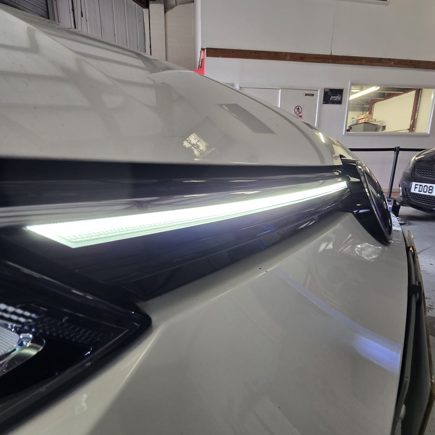 Golf 8 OEM Grille Retrofit Side Angle