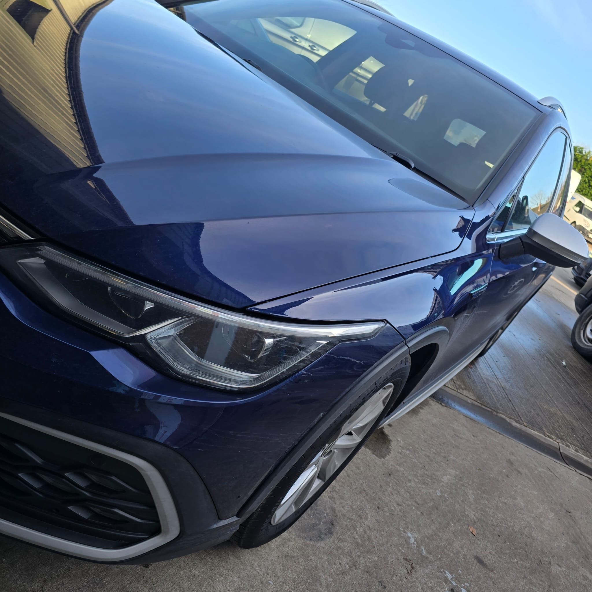 OEM Retrofitted Highline Camera in VW Golf Mk8 Tailgate