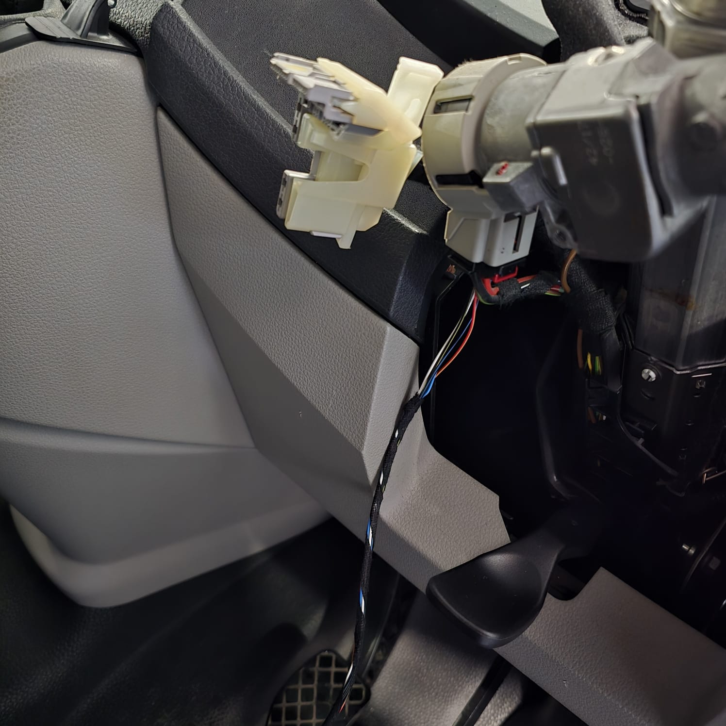 VW retrofit in vw-t6-cruise-control-retrofit-airbag-wiring-manchester