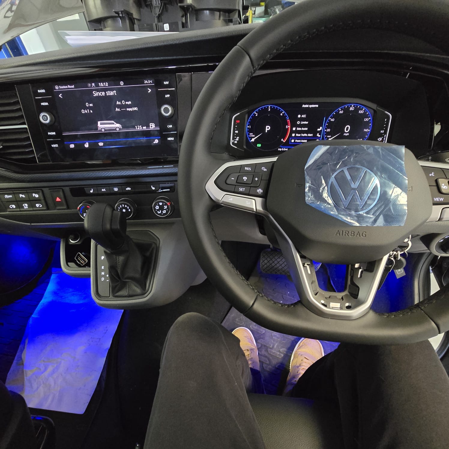 VW Transporter 6.1 OEM digital cluster retrofit